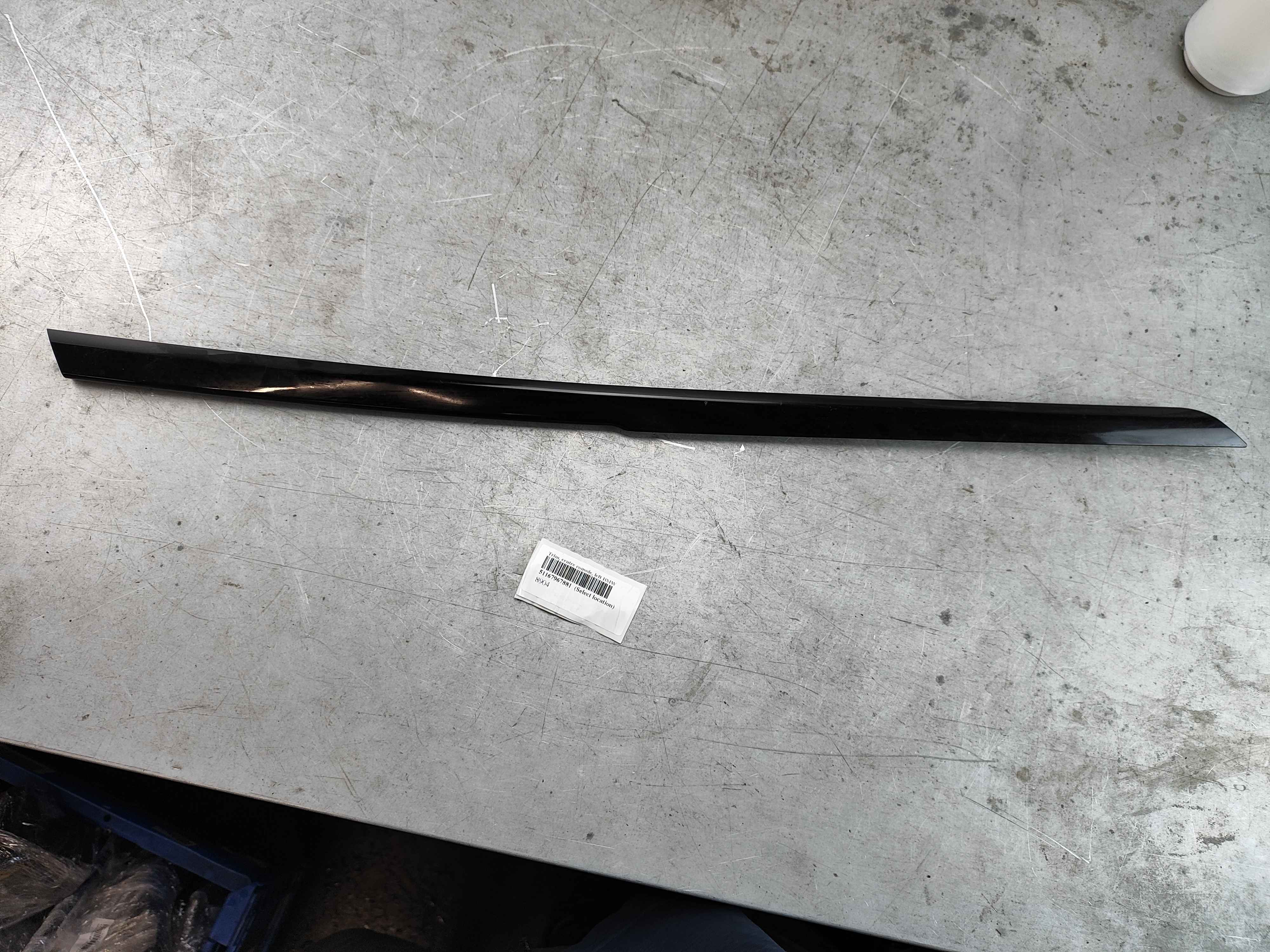 Trim, centre console, left BMW