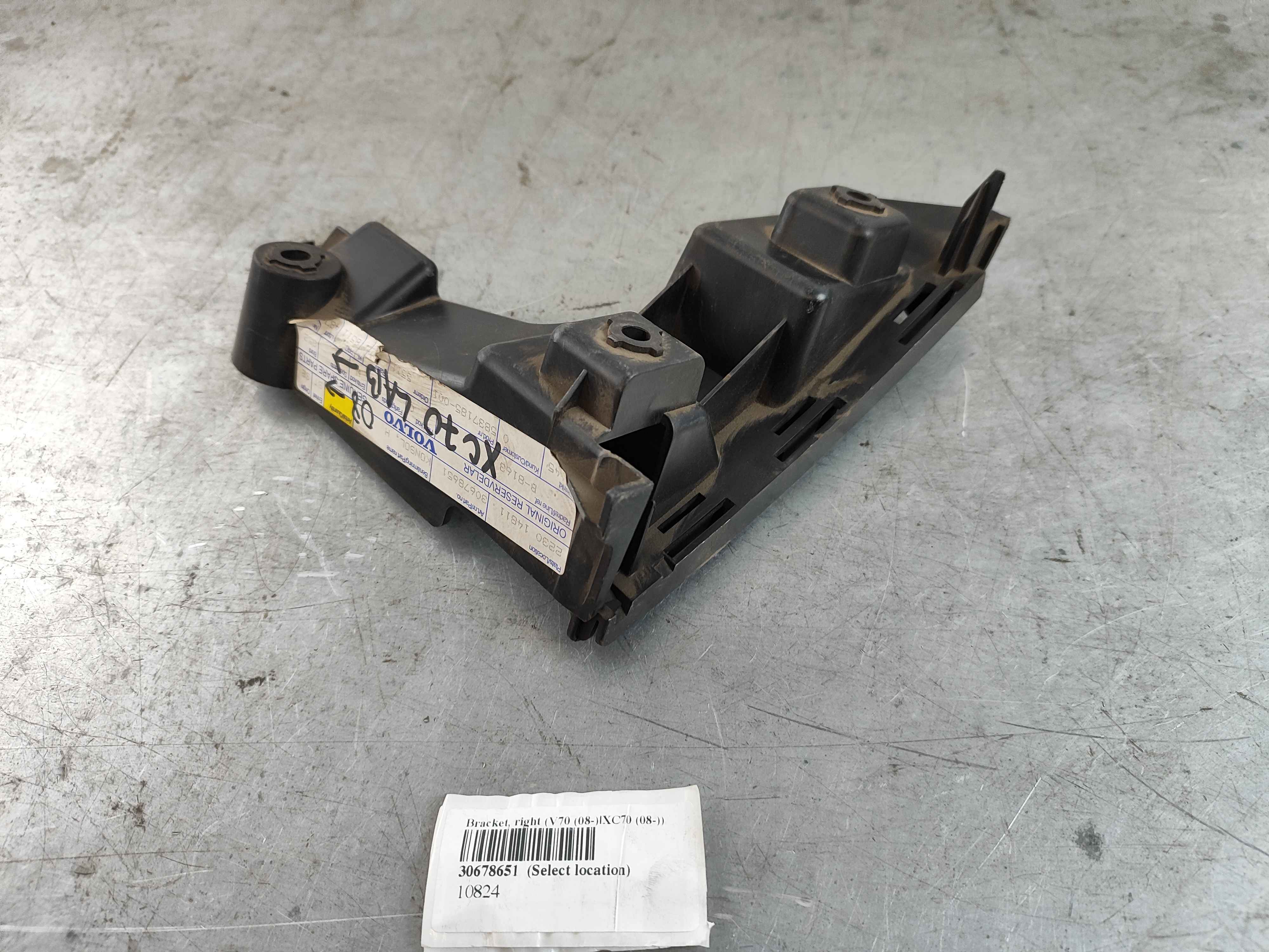 Bracket, right (V70 (08-)|XC70 (08-))