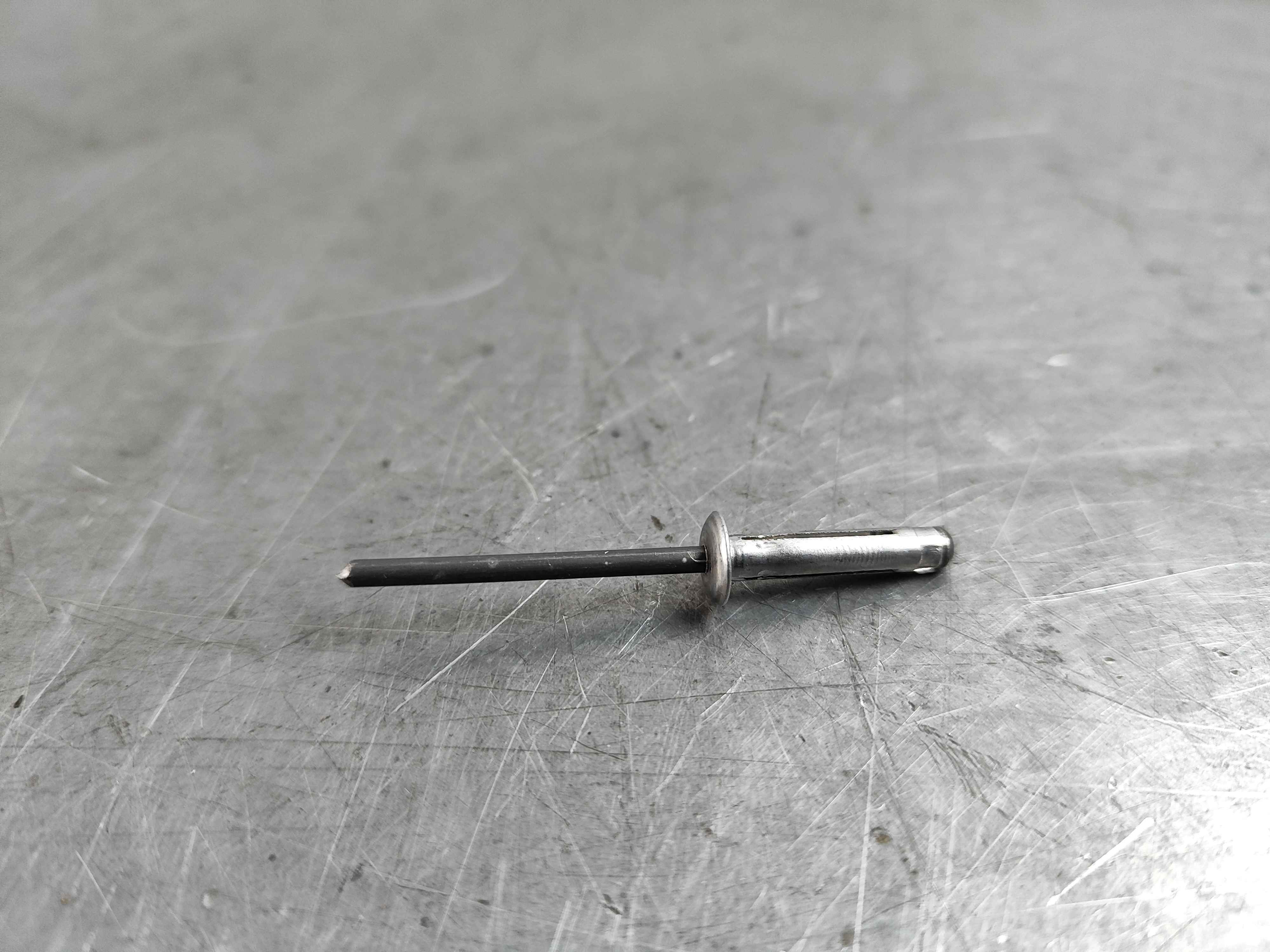 Blind Rivet | Fastening Cover Left And Right