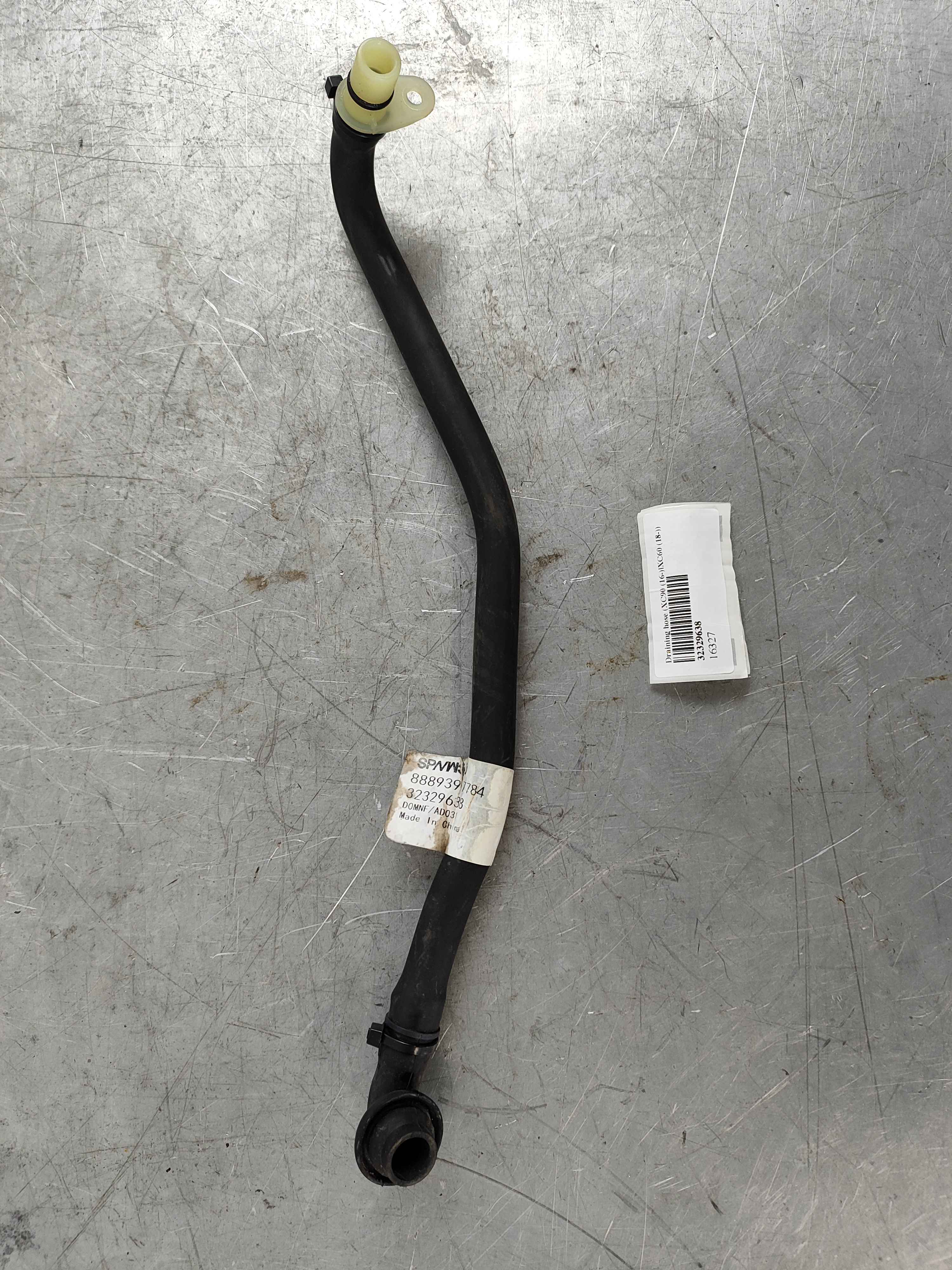 Draining hose (XC90 (16-)|XC60 (18-))