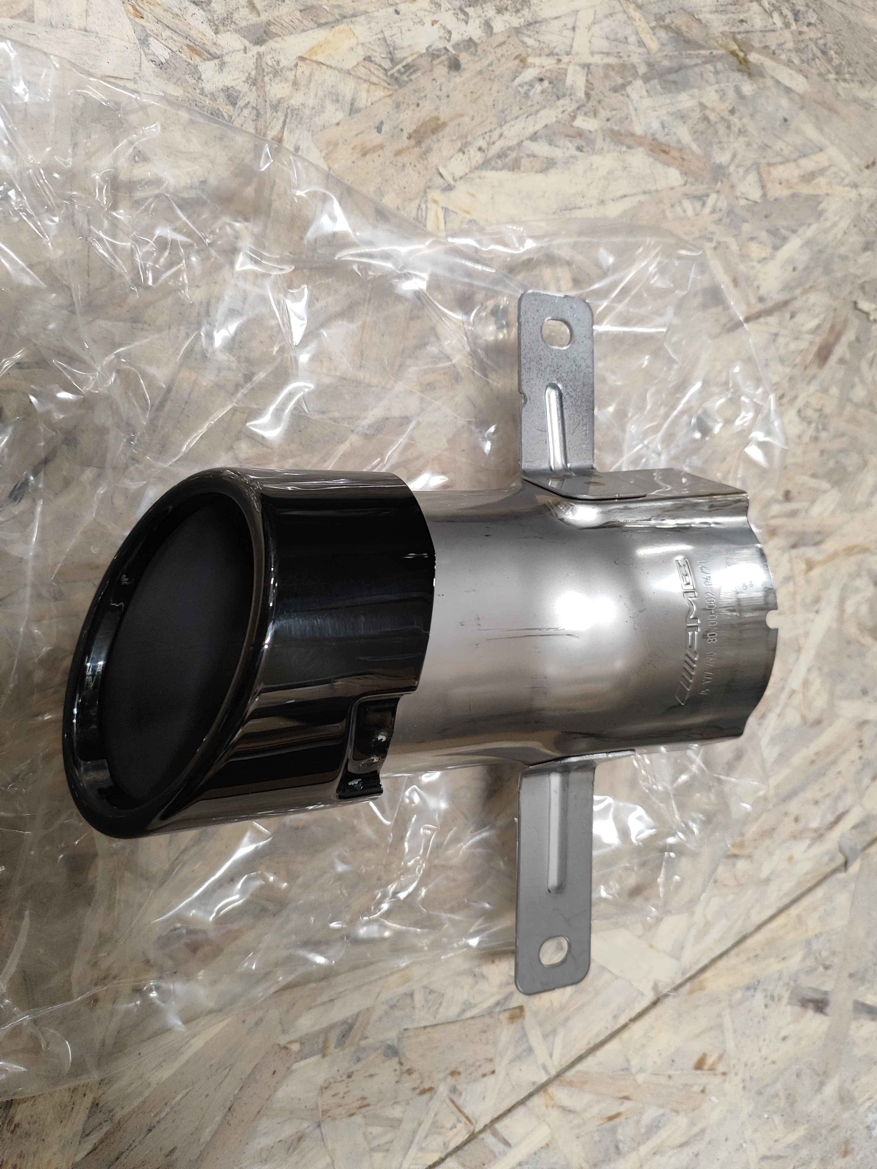 Tail Pipe Trim | Right