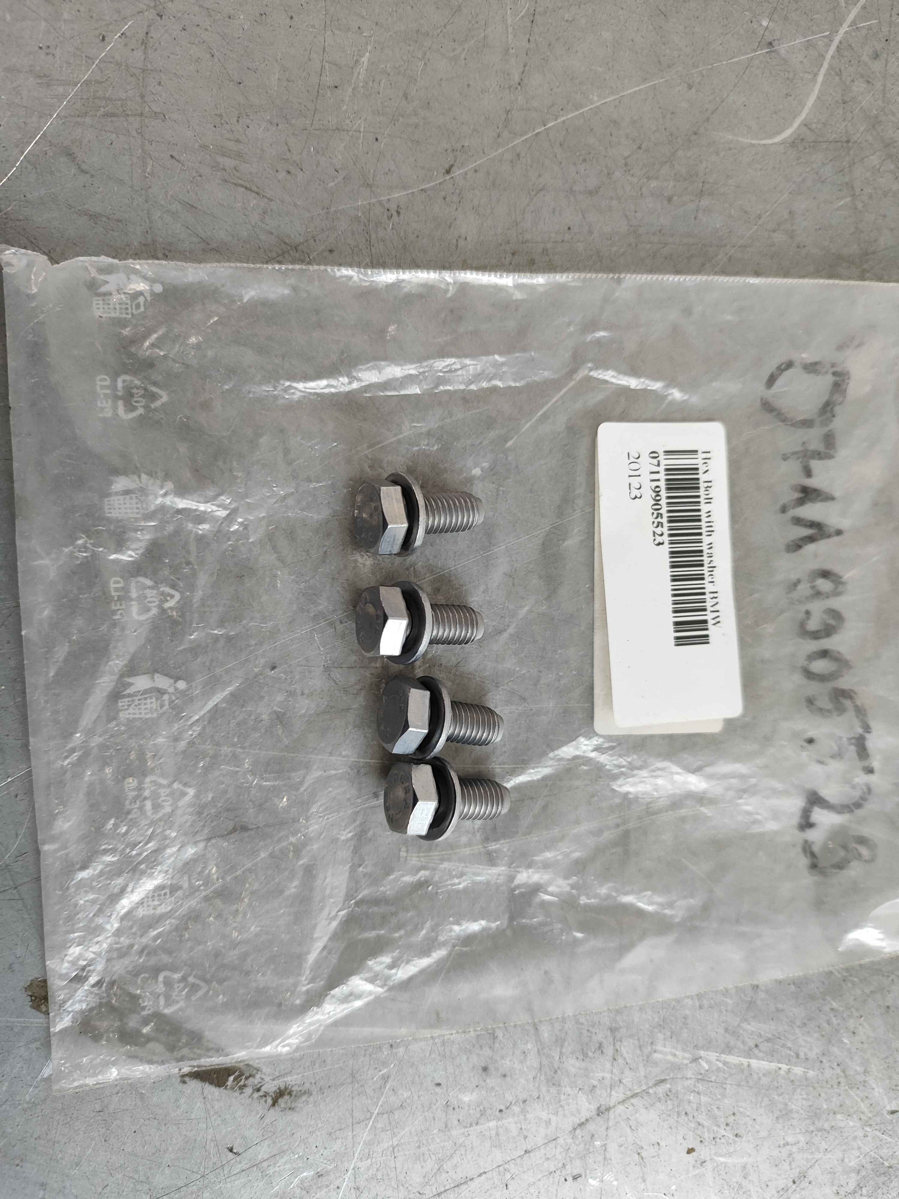 Hex Bolt with washer BMW