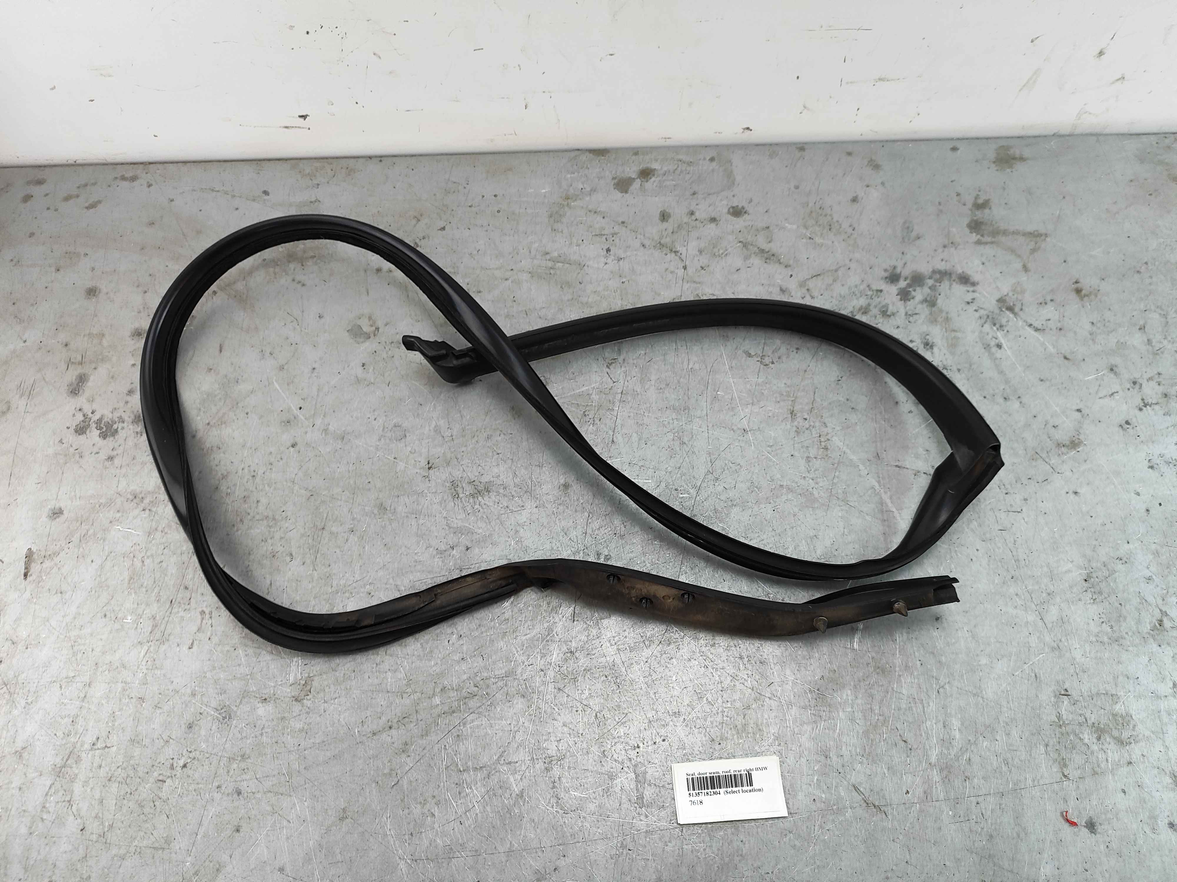 Seal, door seam, roof, rear right BMW