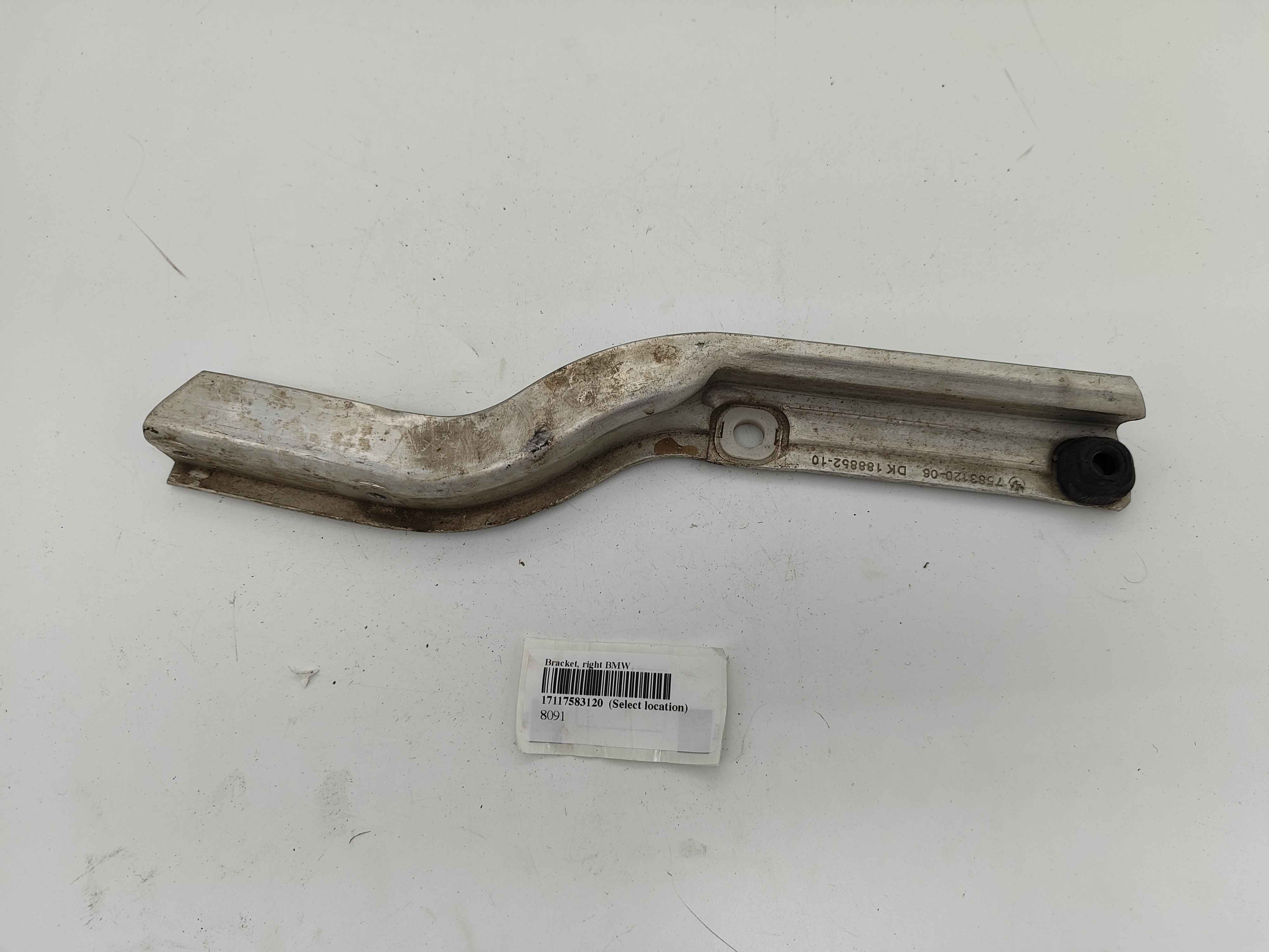 Bracket, right BMW