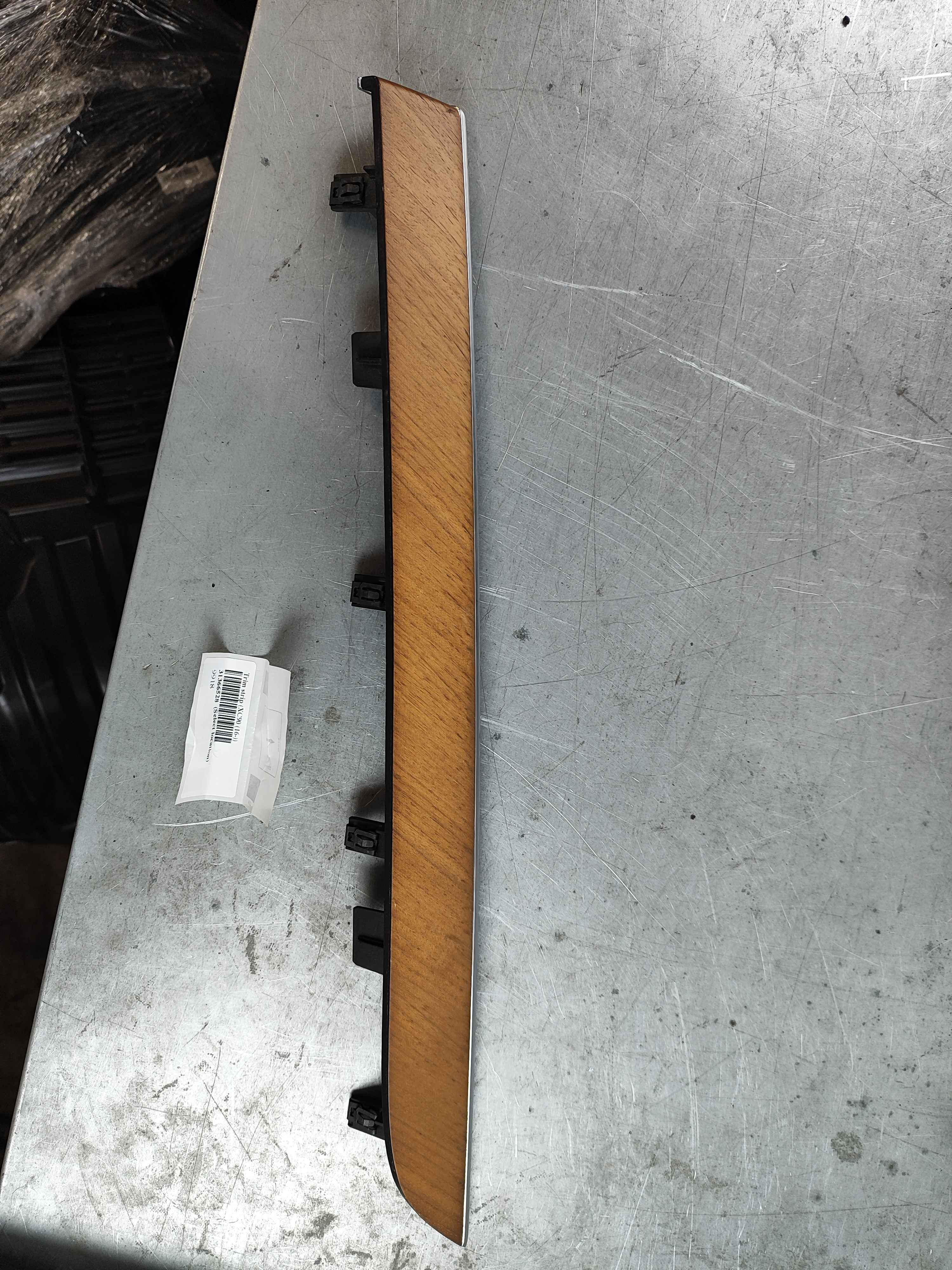 Trim strip (XC90 (16-))