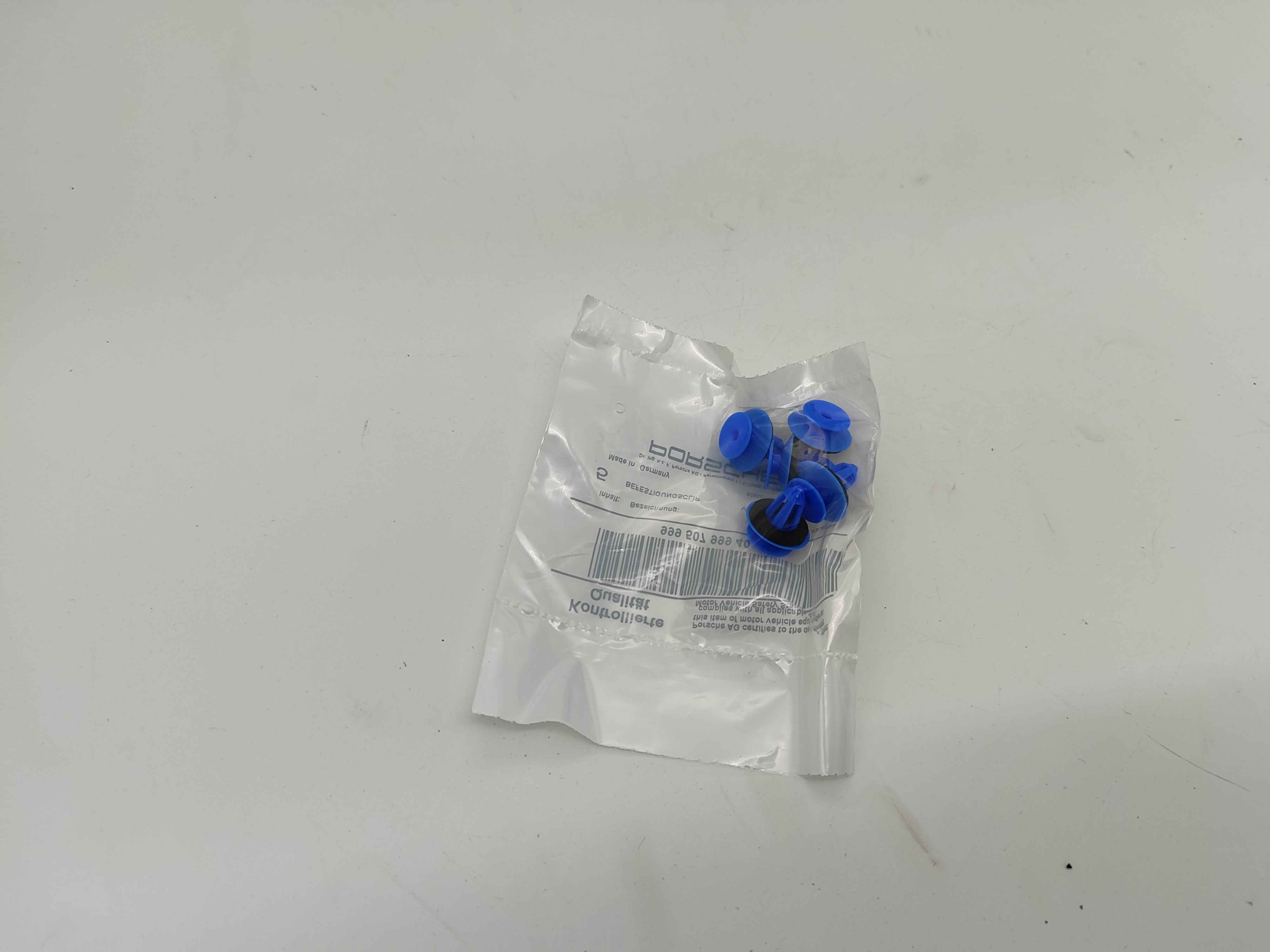 Fixing clip
