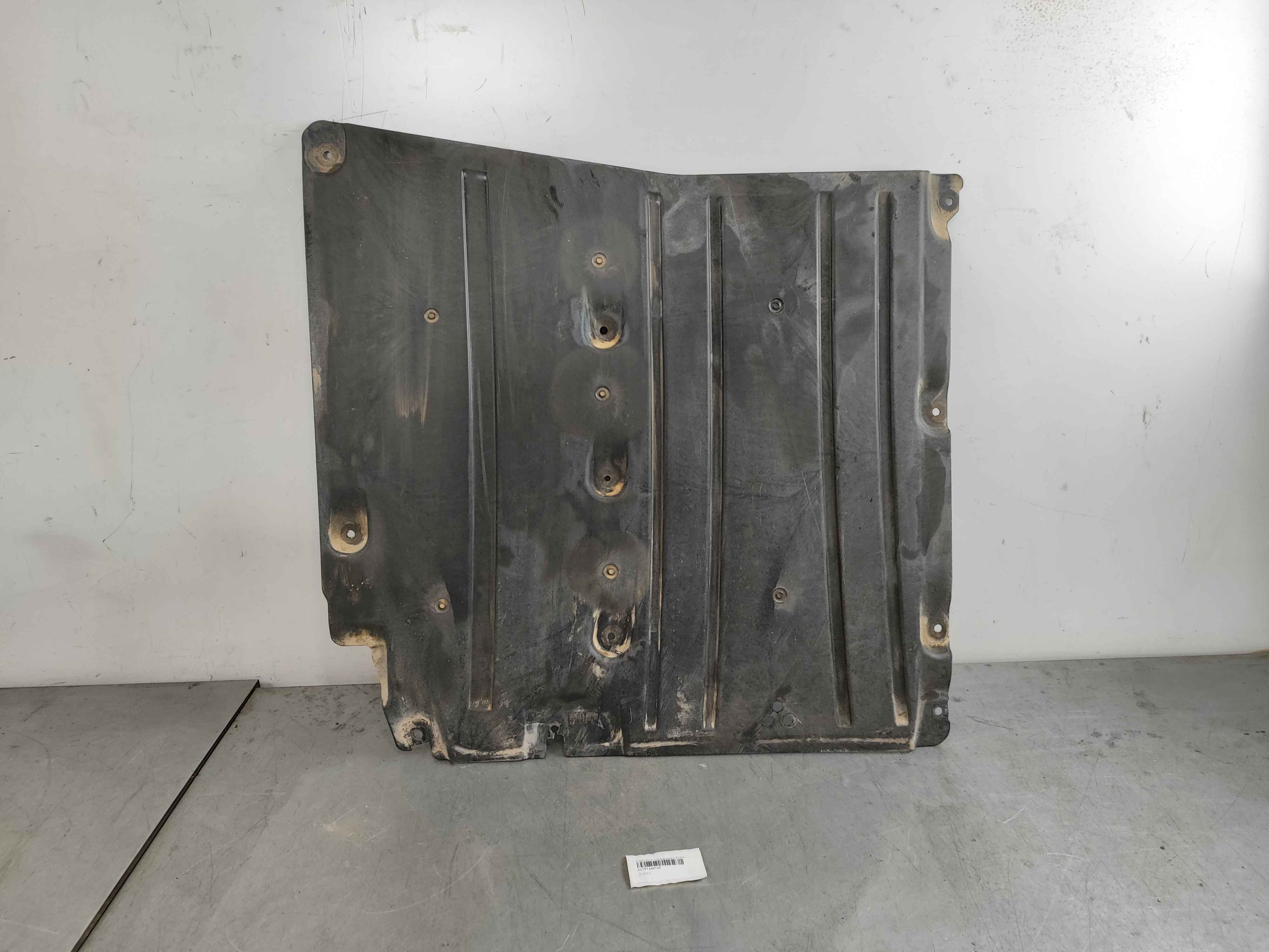 Underfloor coating center BMW