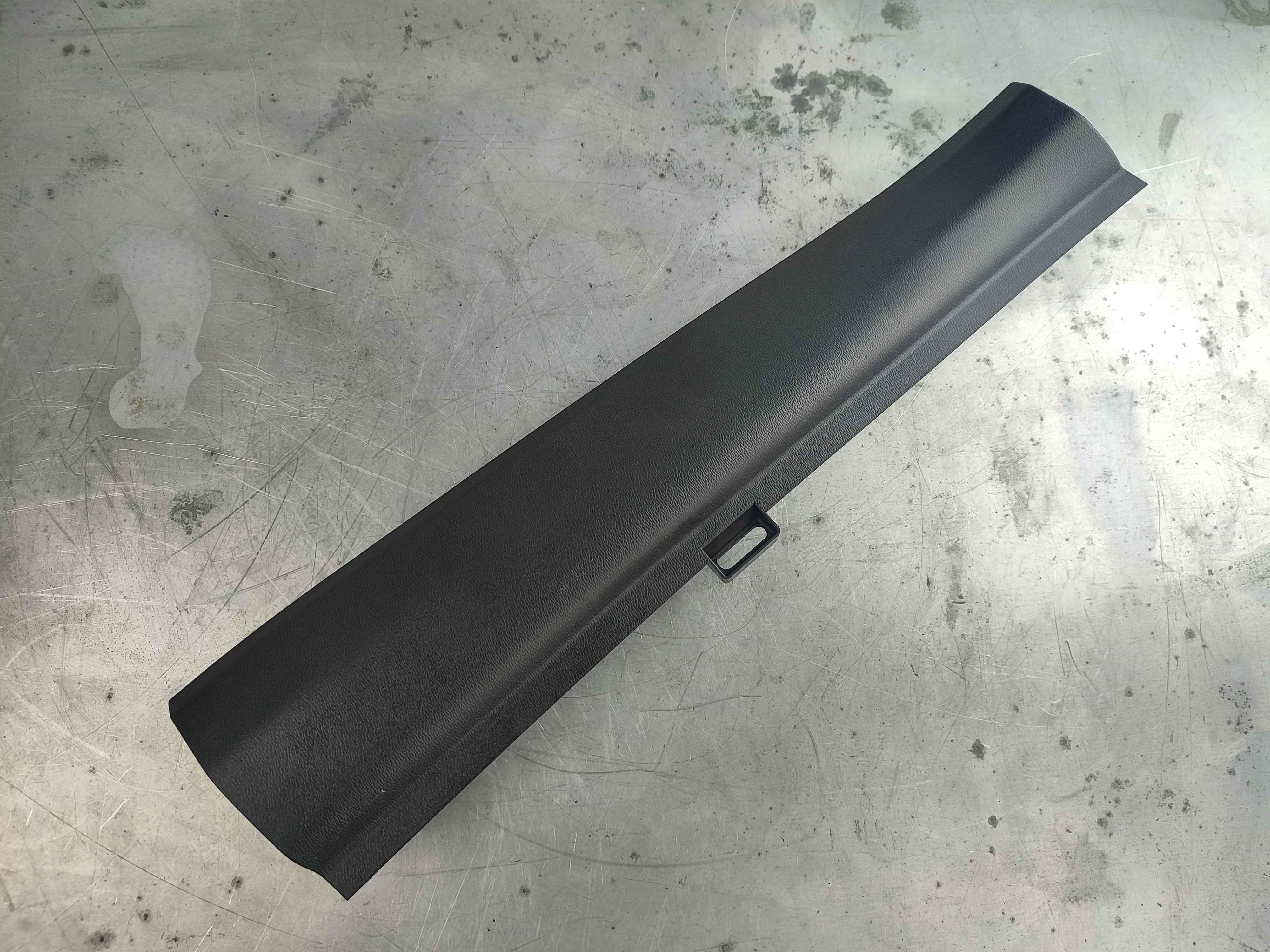 Panel Interior code: RXXX. right lower C pillar charcoal