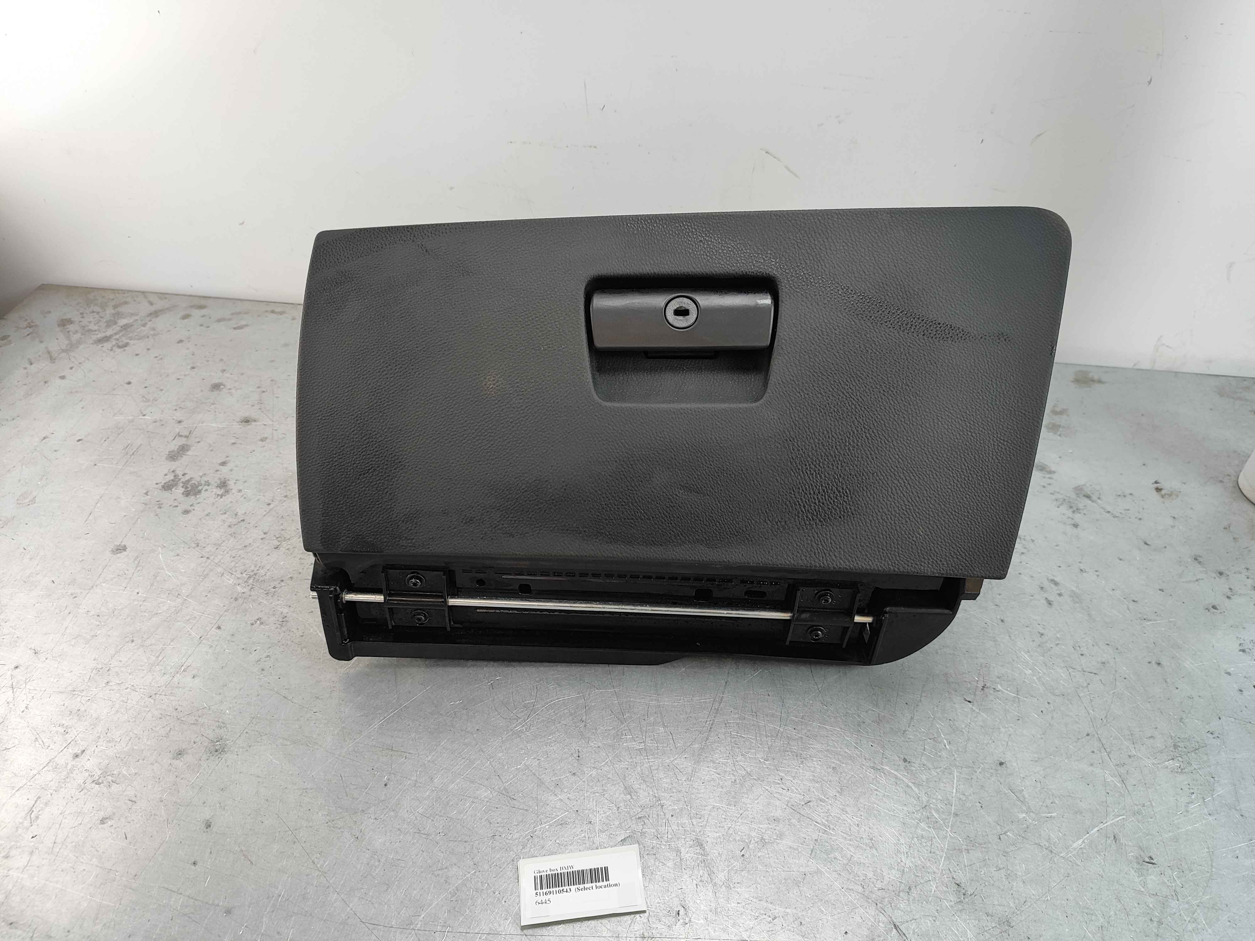 Glove box BMW