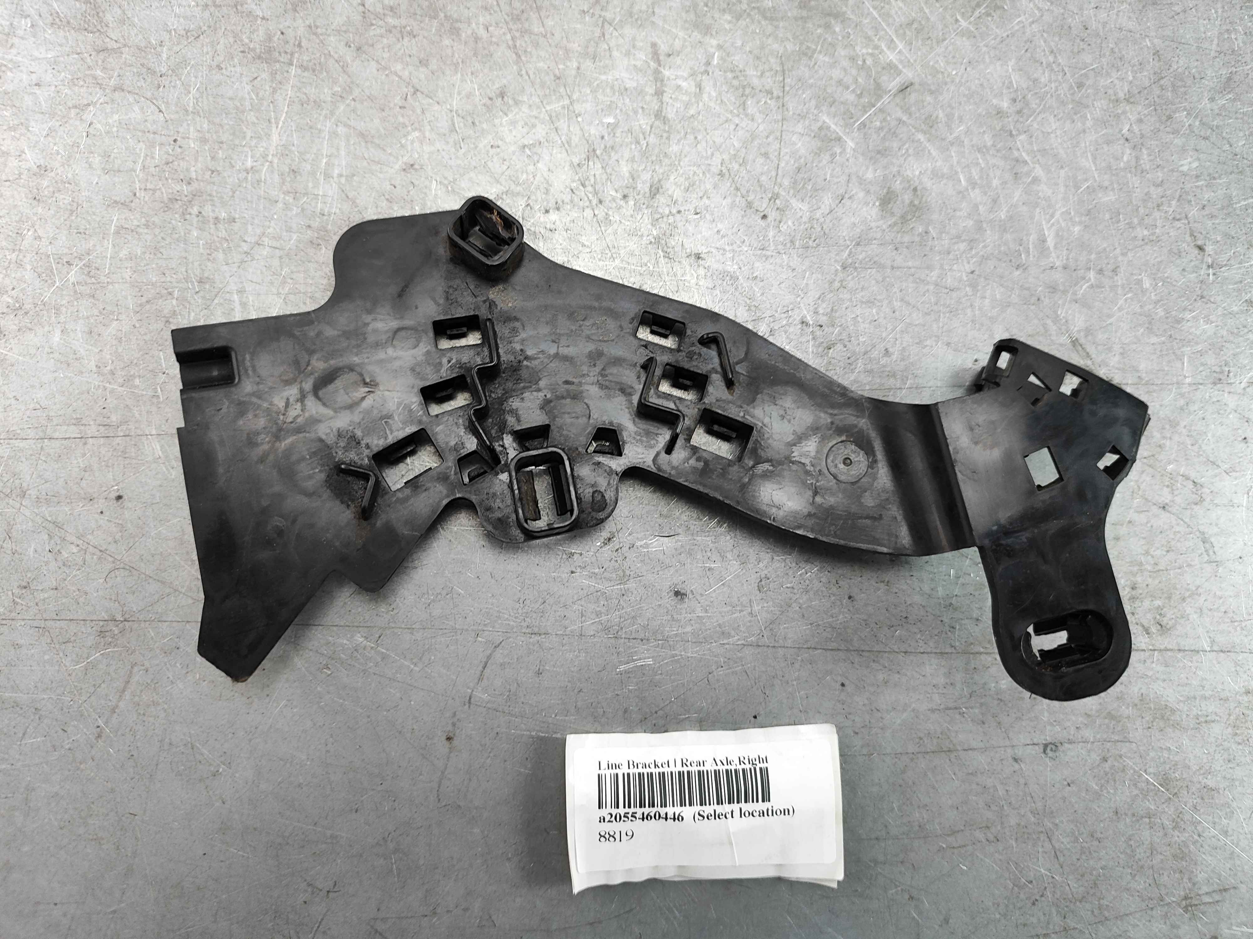 Line Bracket | Rear Axle,Right