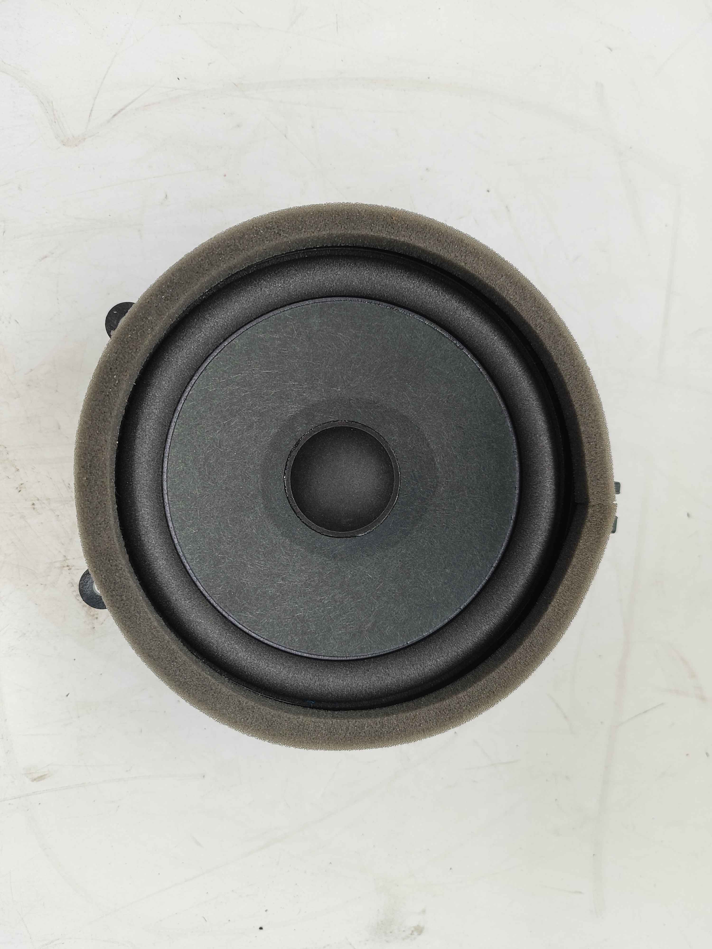 Loudspeaker, base, front door