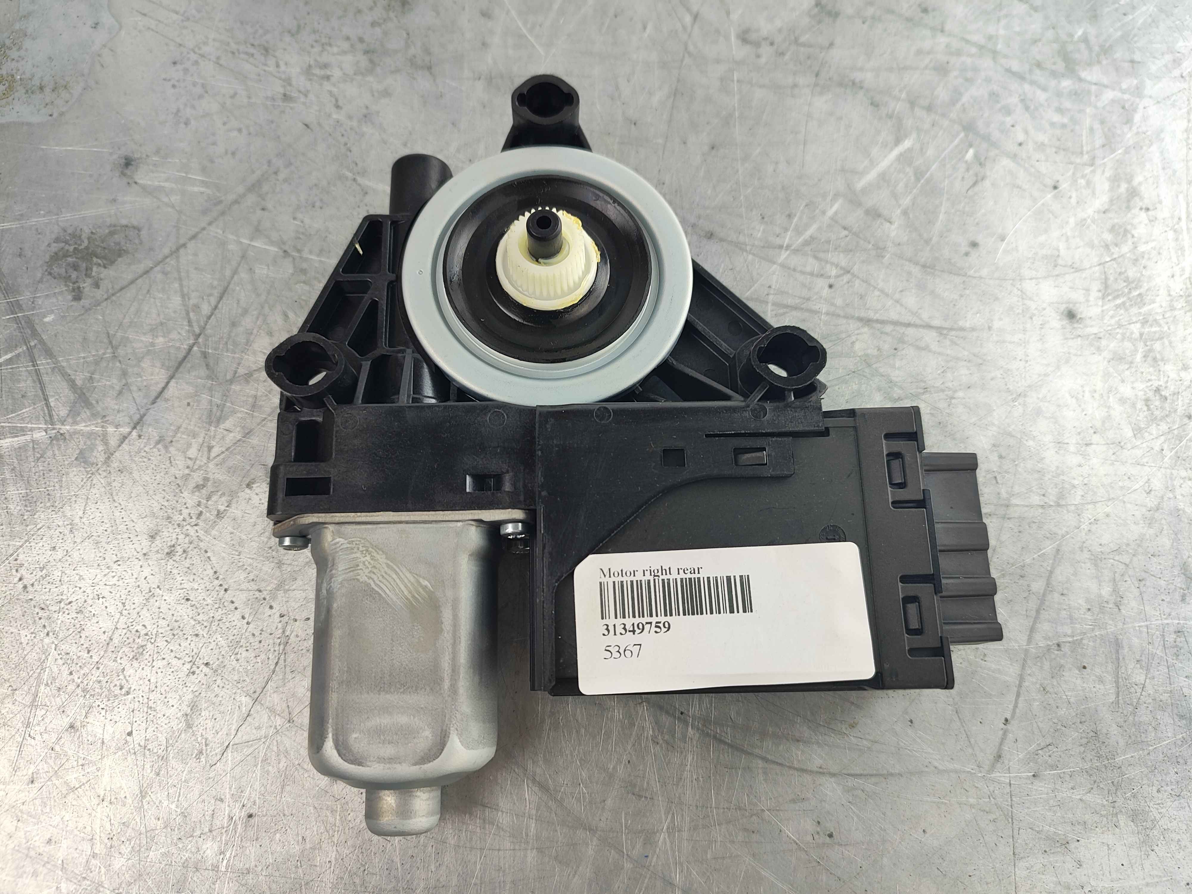 Motor right rear