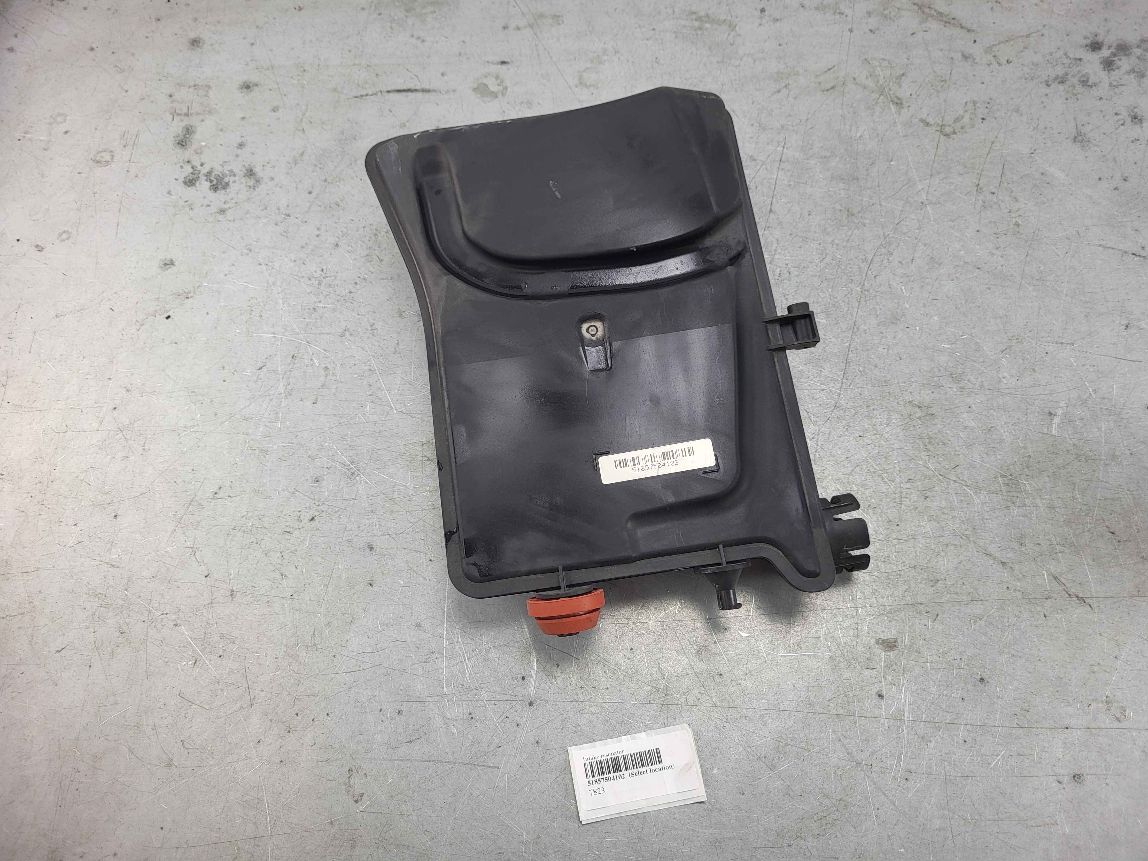 Intake resonator