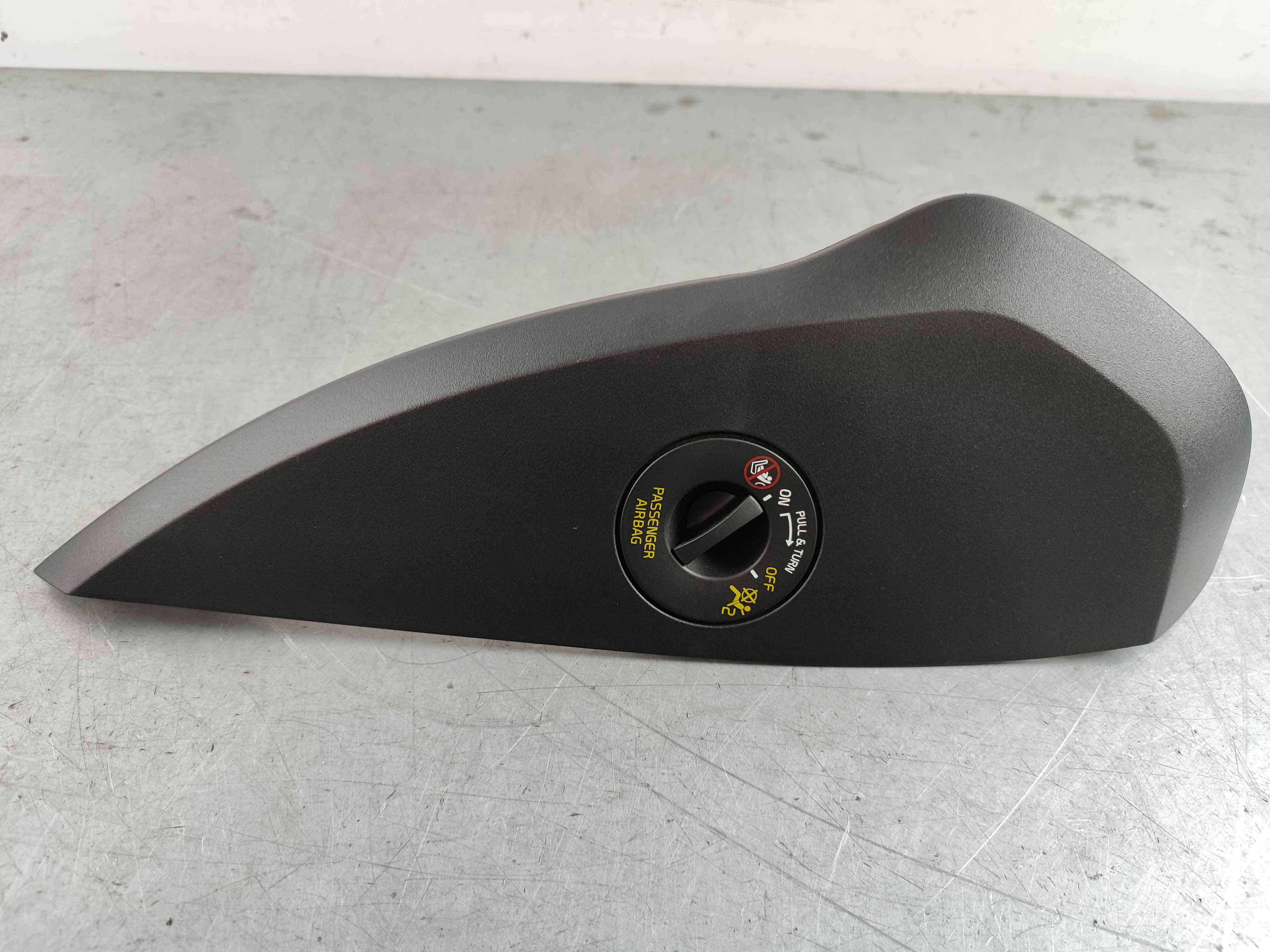 End cover, right (XC40|C40)