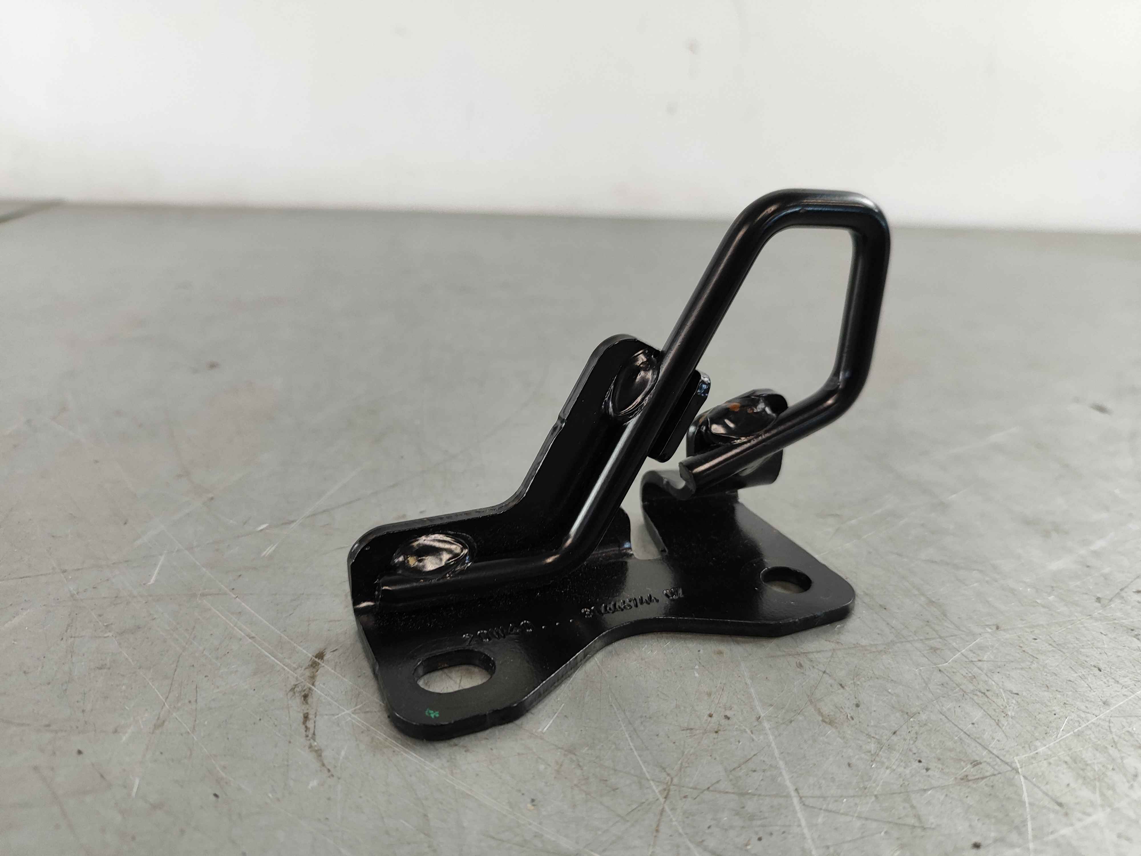 Lock brace, right (XC60 (18-))