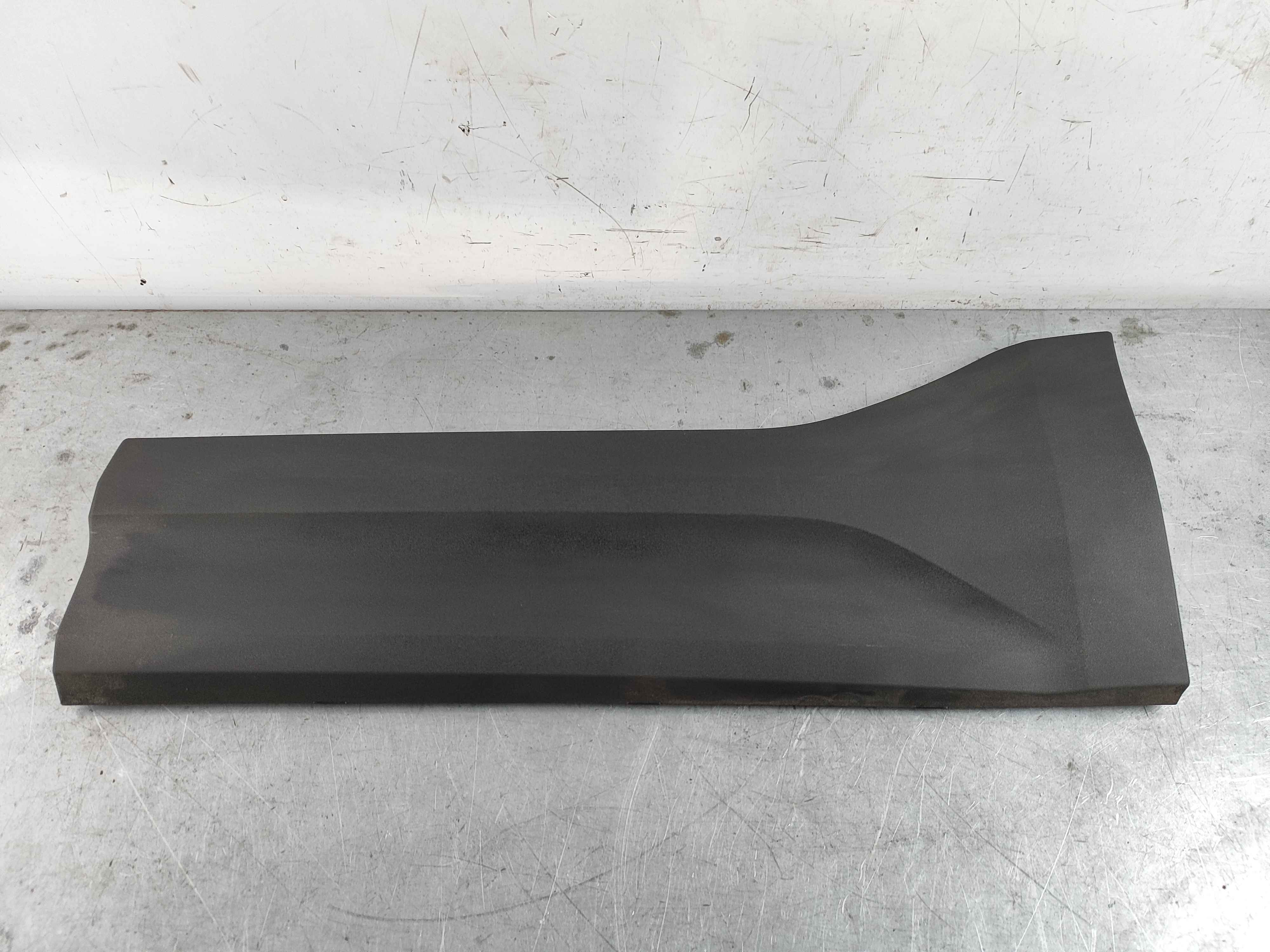 Trim moulding, rear lower, left (XC40|C40)