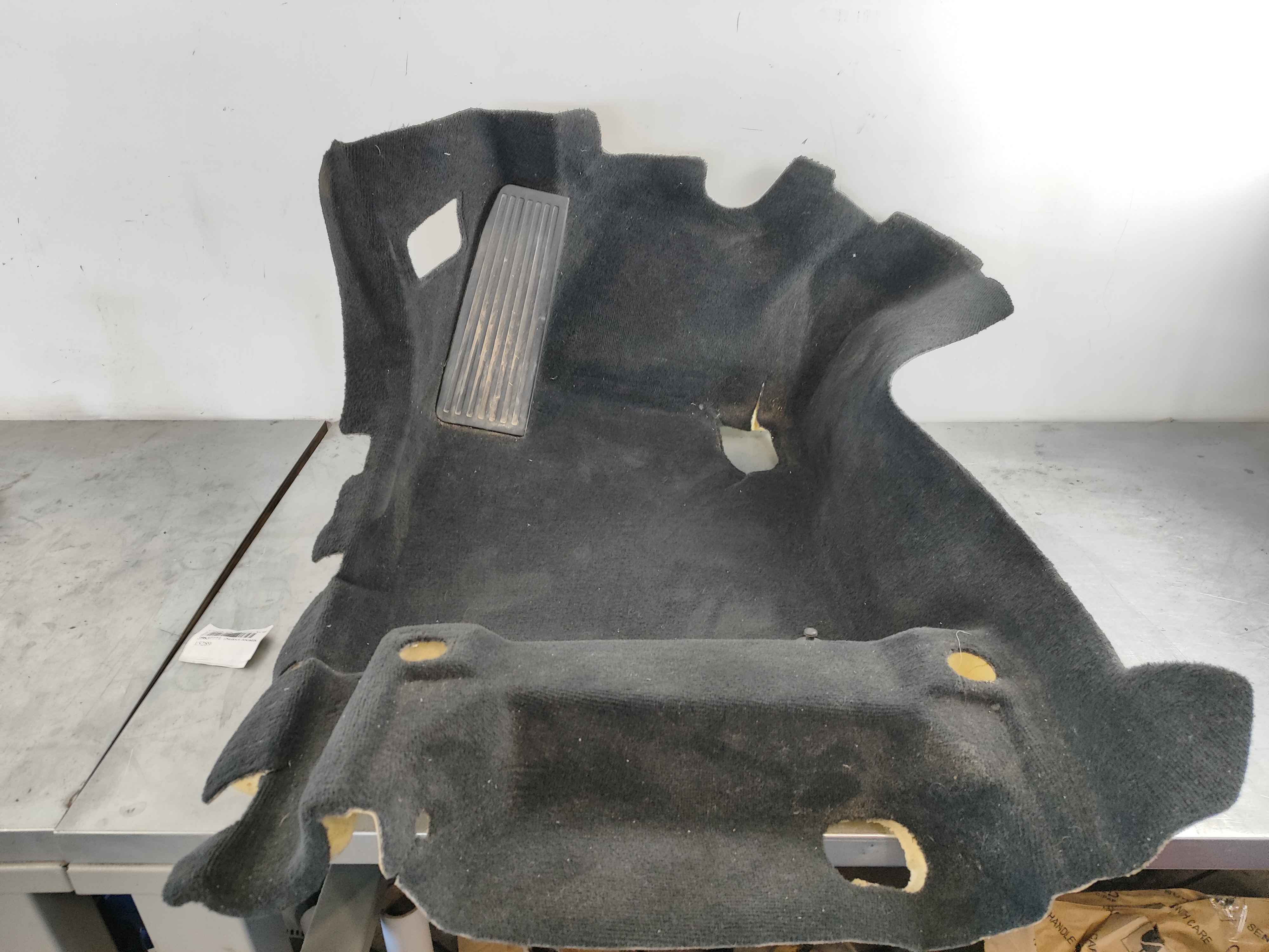 Carpet, left, charcoal (XC60 (18-))