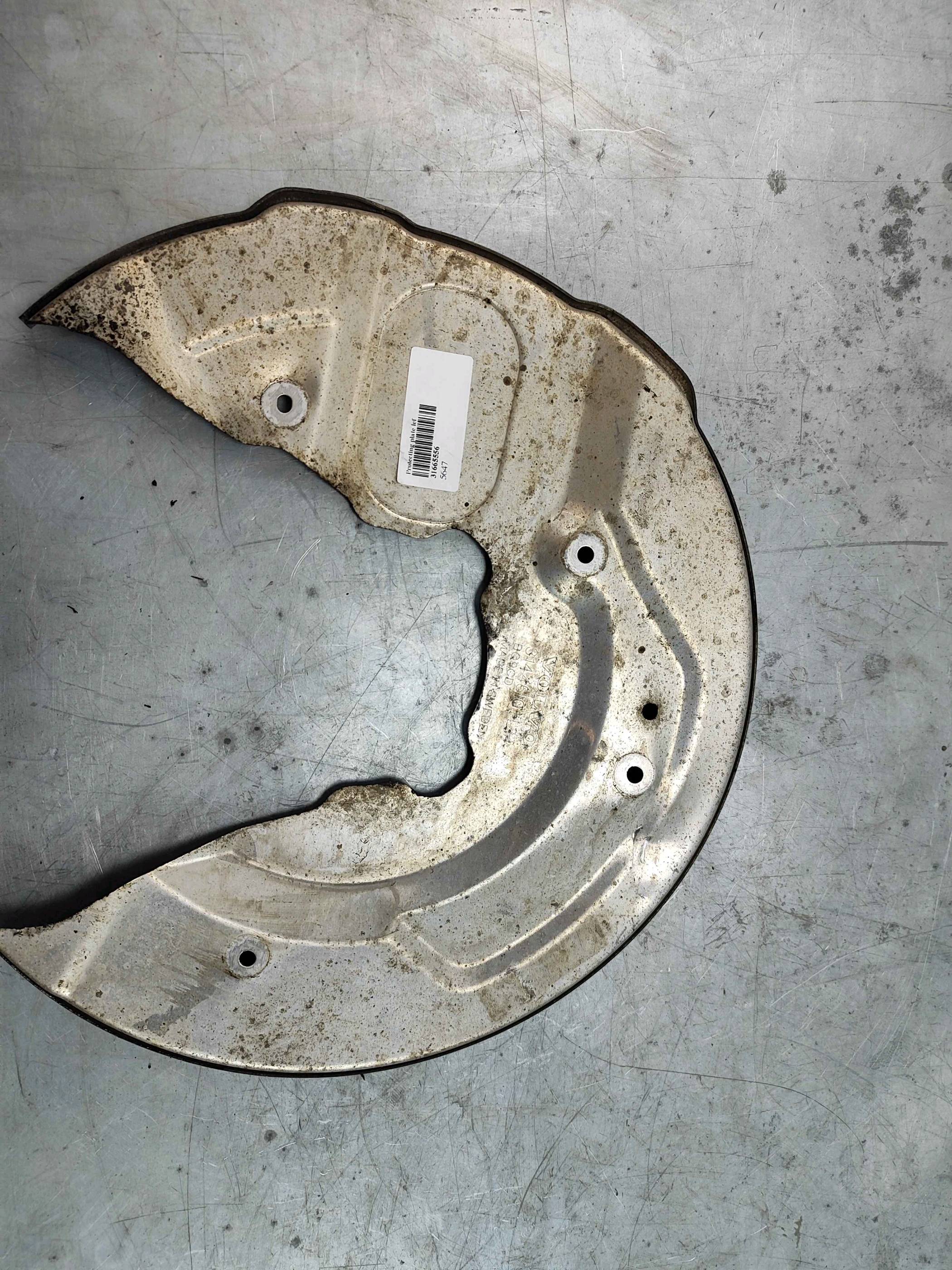 Protecting plate left