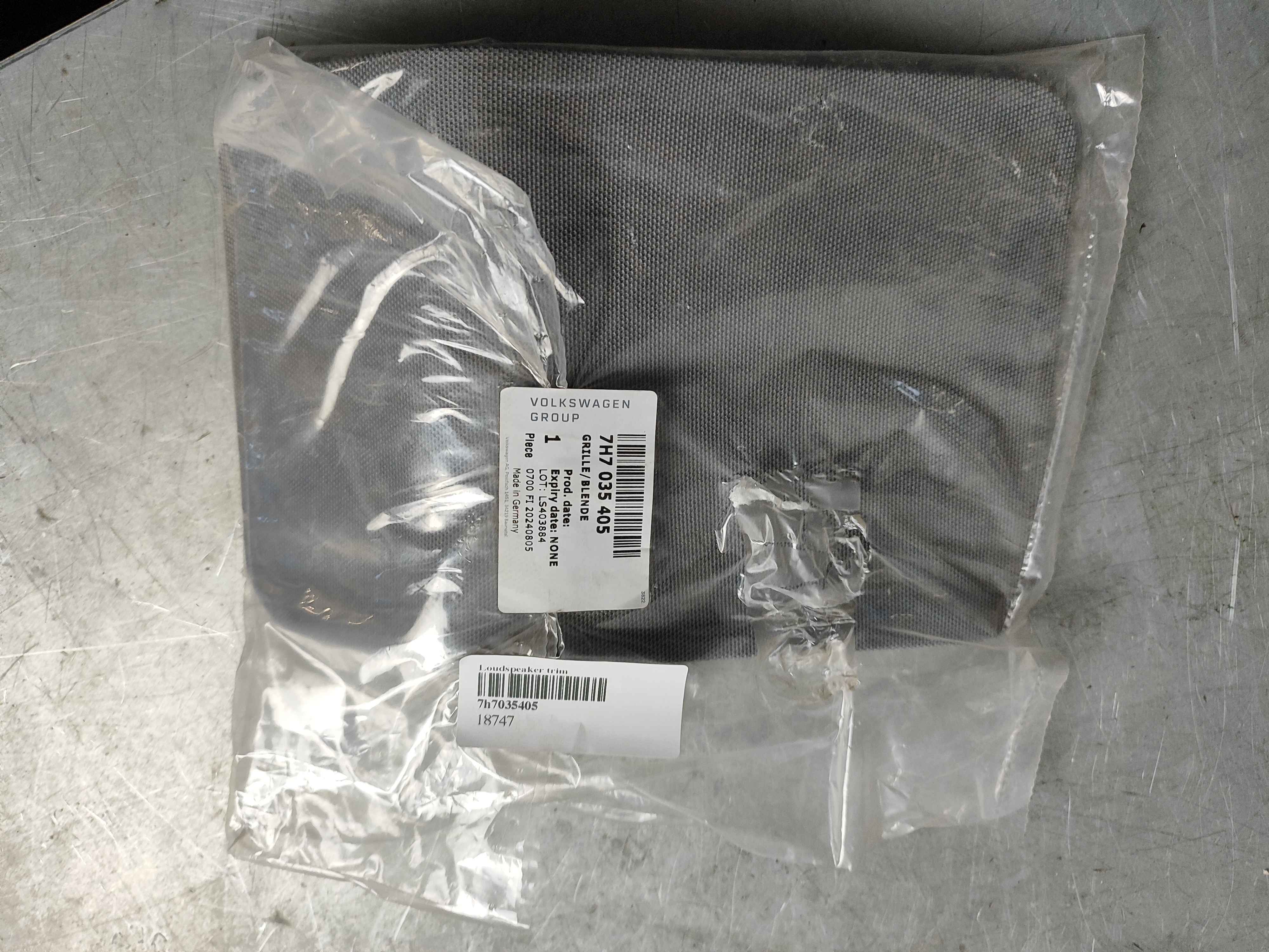 Loudspeaker trim