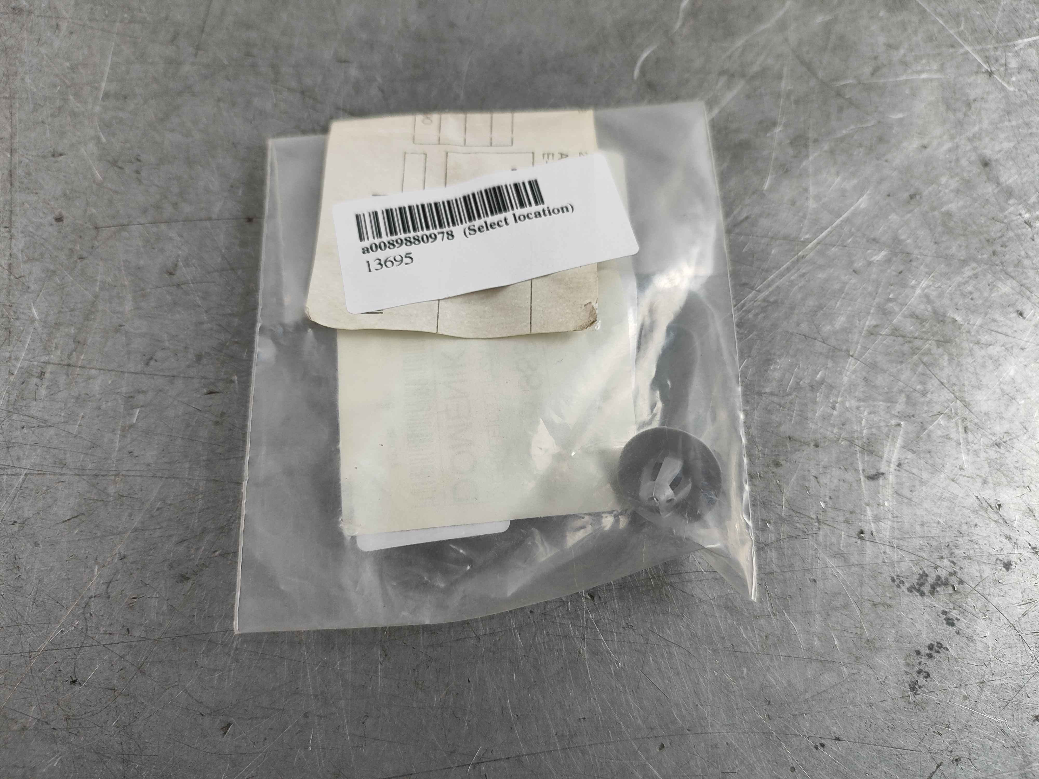 Mercedes-Benz a0089880978