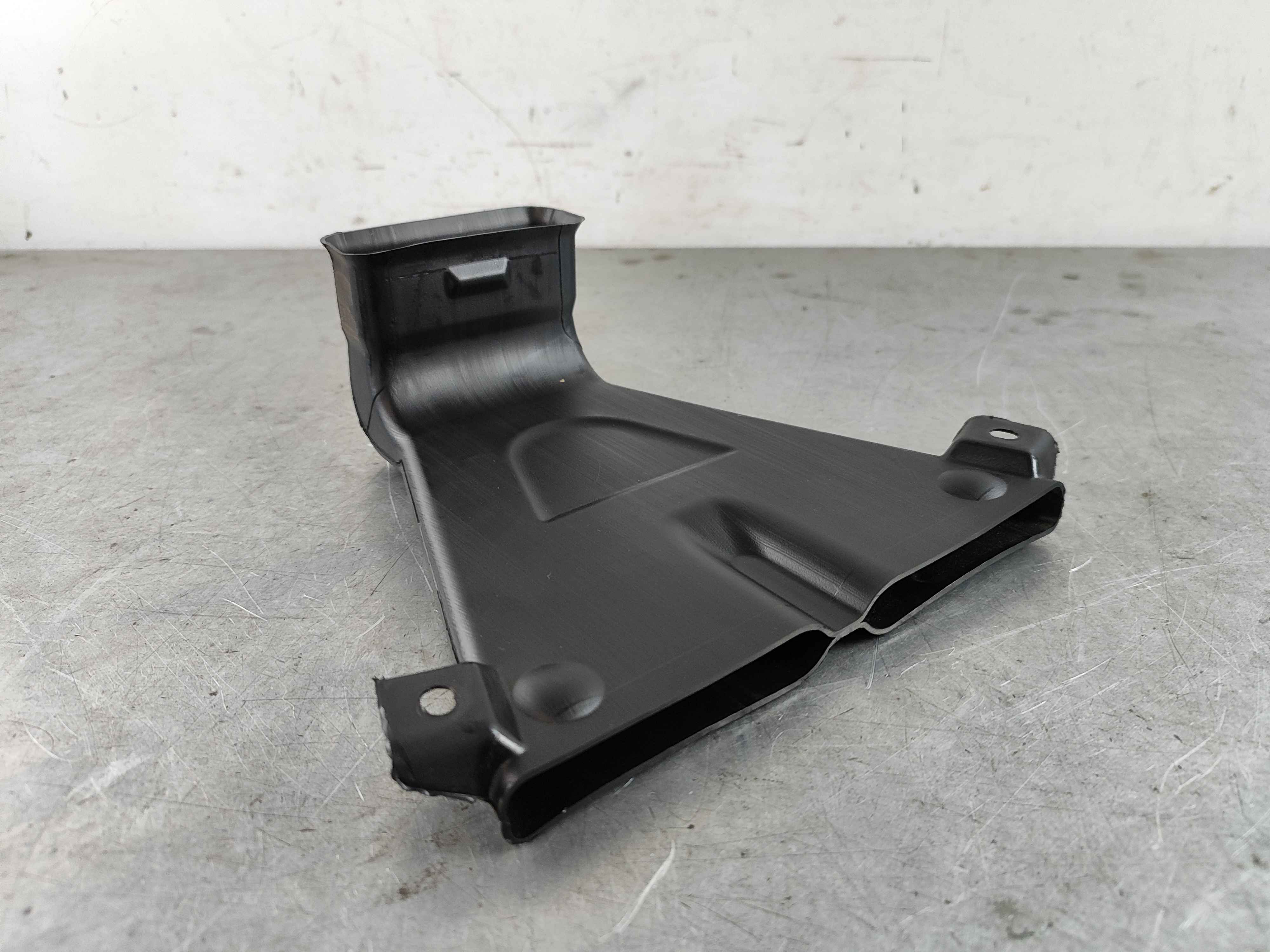 Deflector - Heater Air - Under