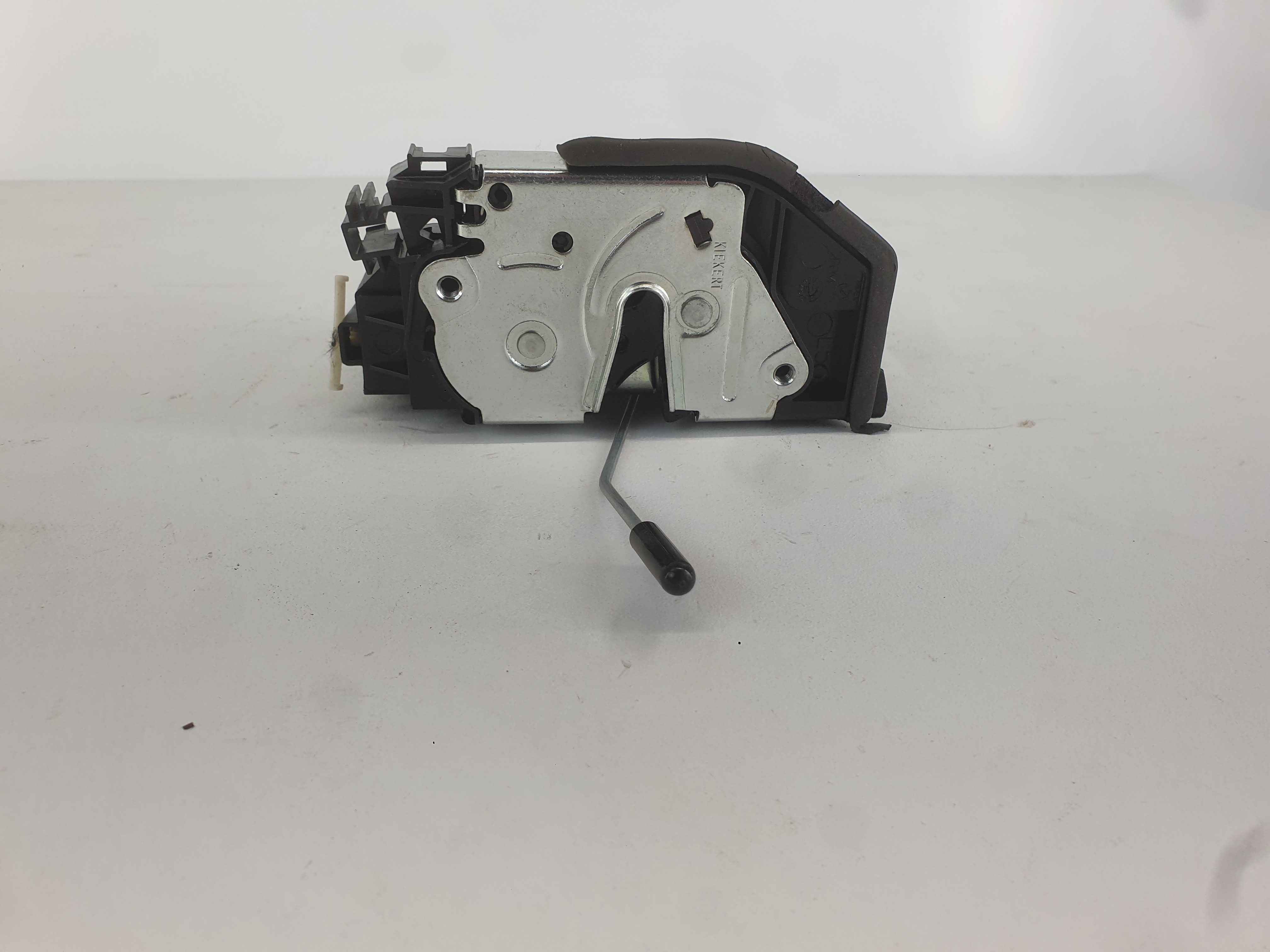 System latch, left BMW