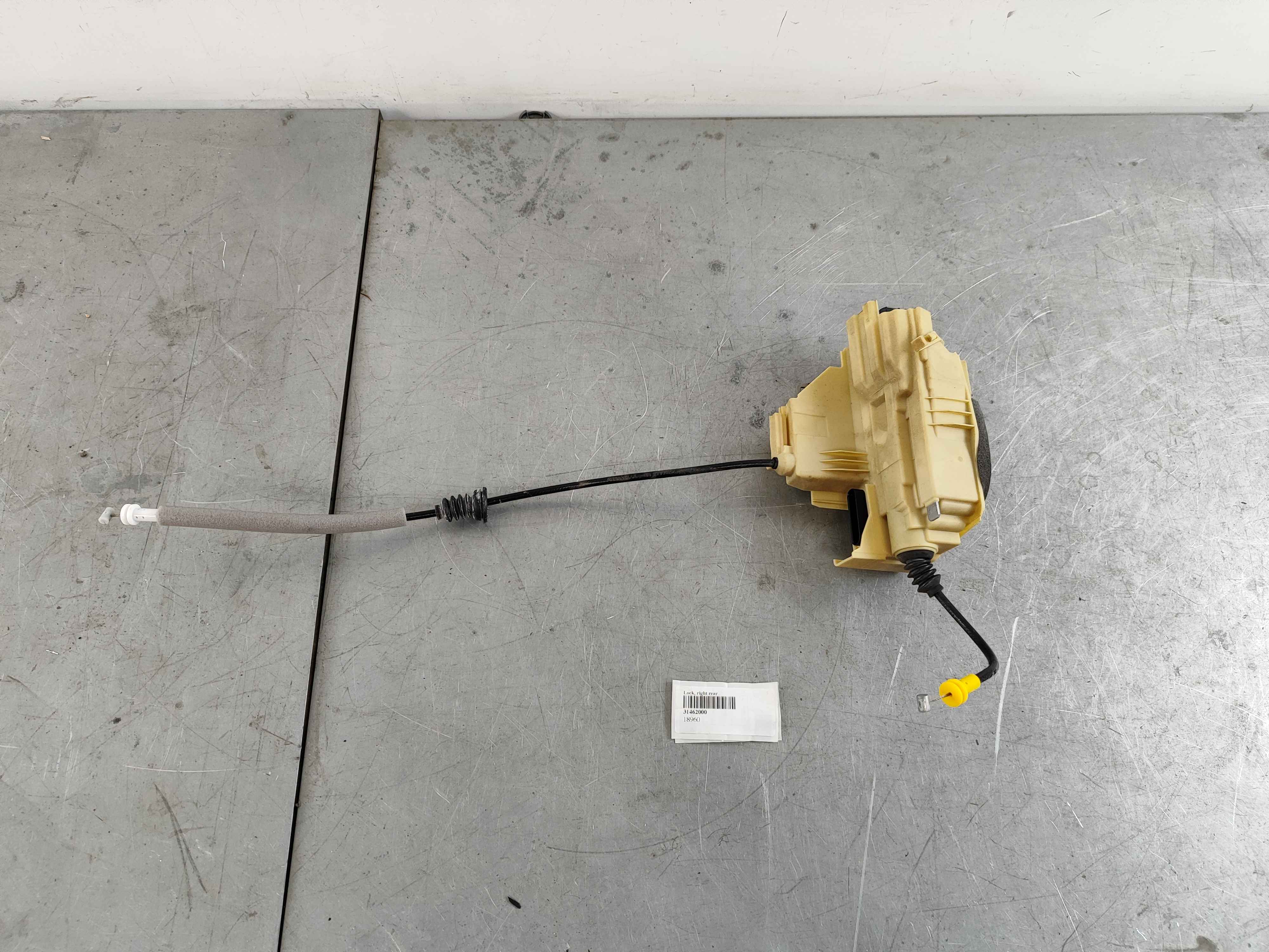 Lock, right rear