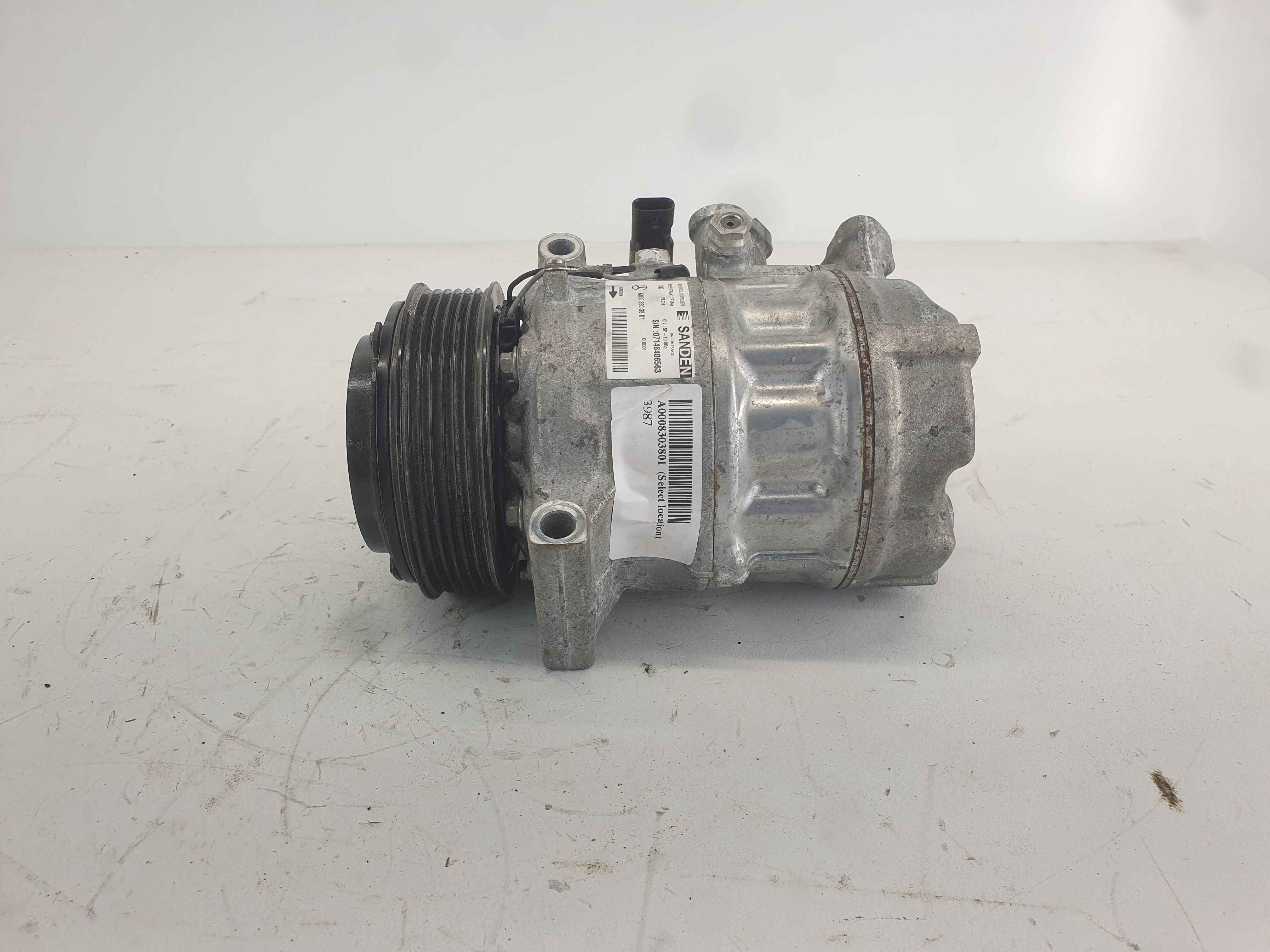 MERCEDES A0008303801