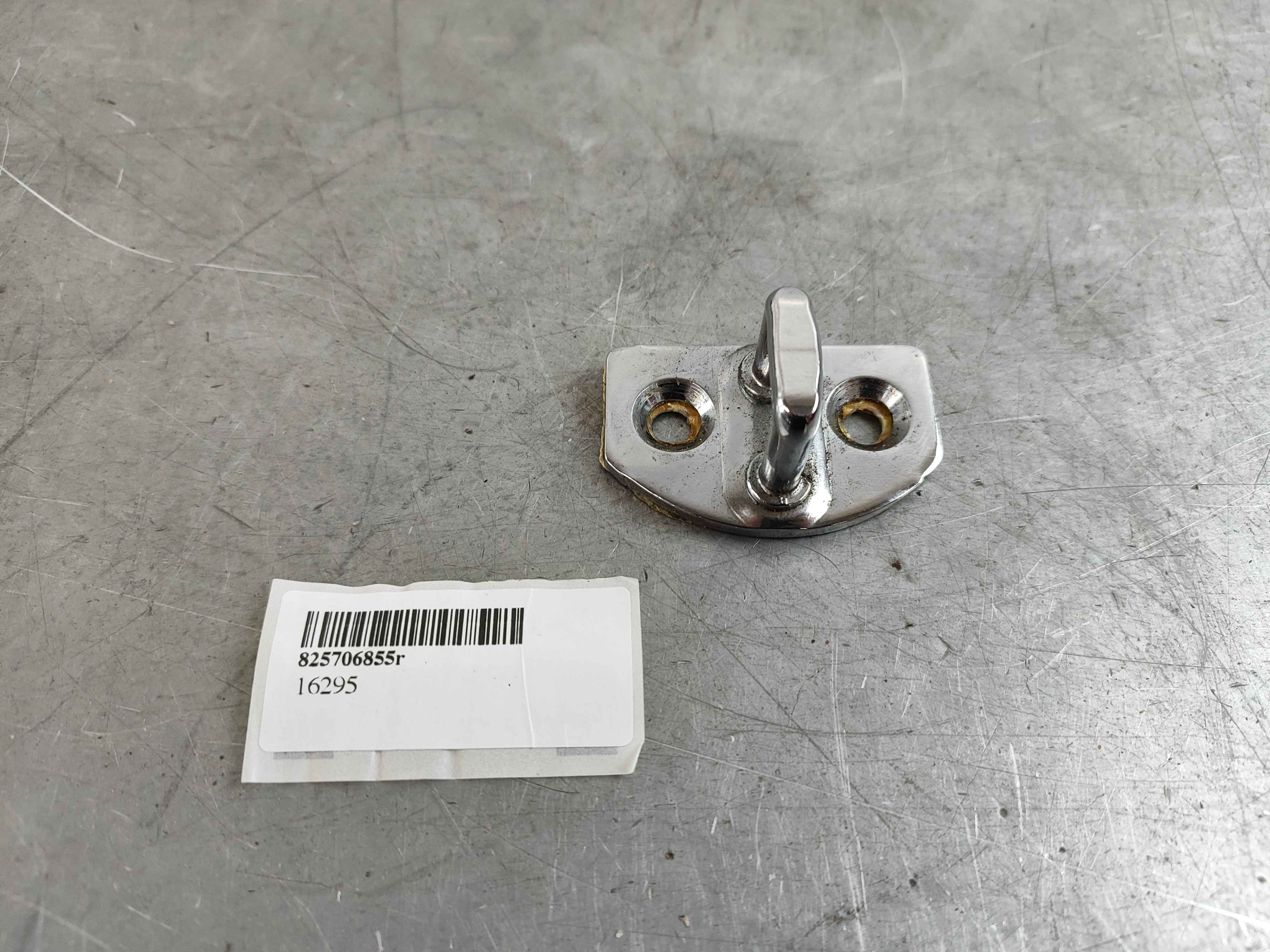 Renault 825706855r