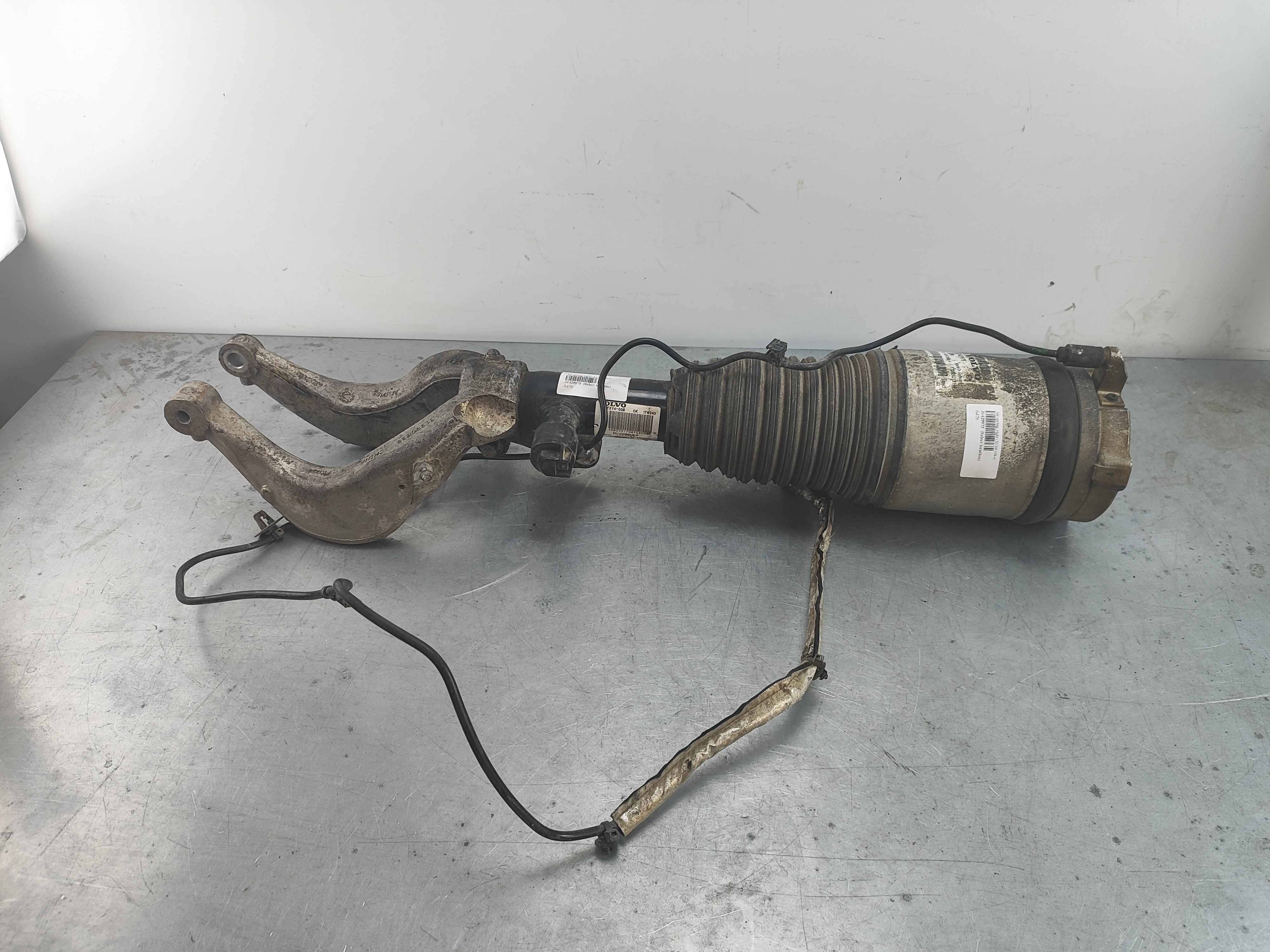 Air spring, right (XC60 (18-))