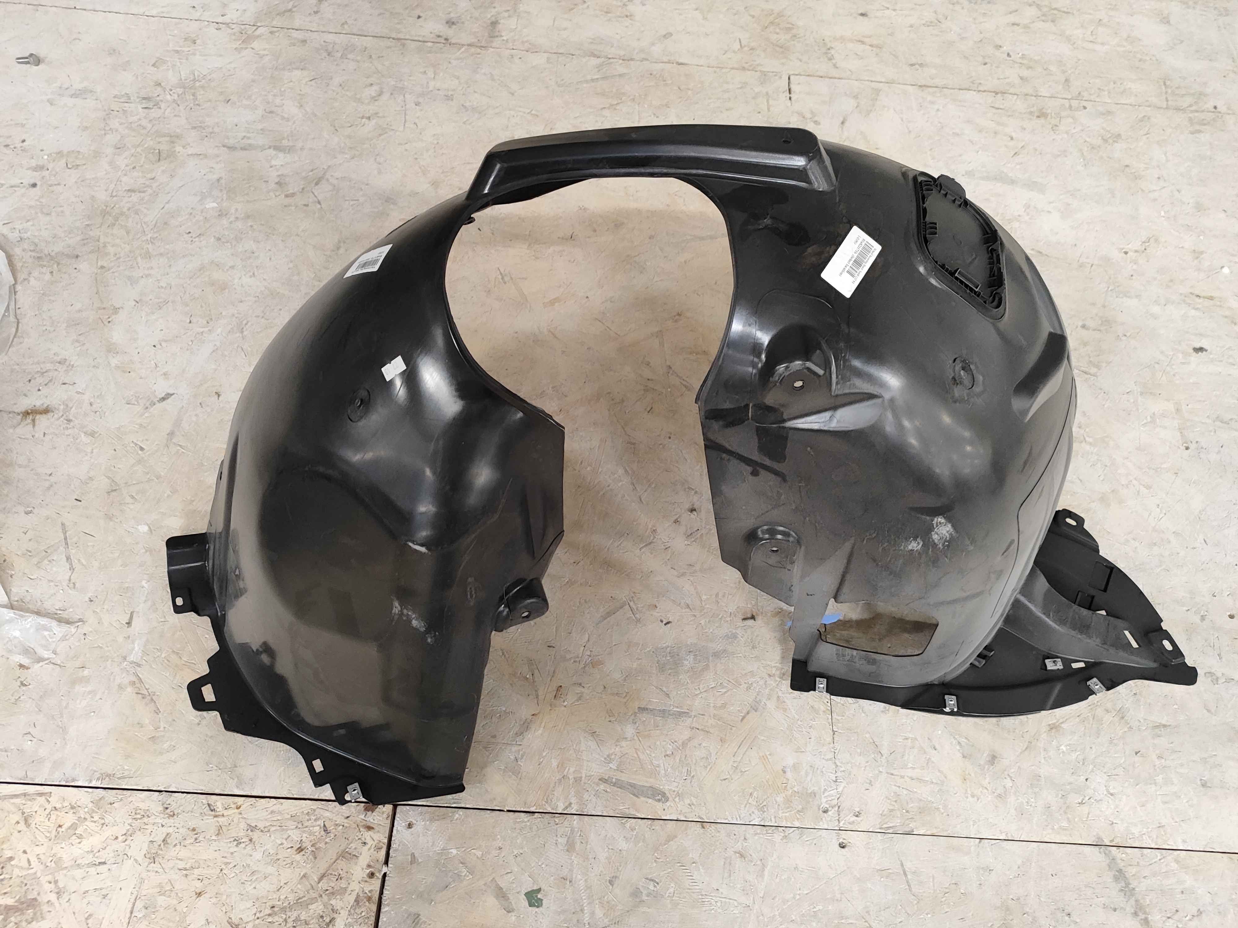 Wheel housing liner Audi Q2 81