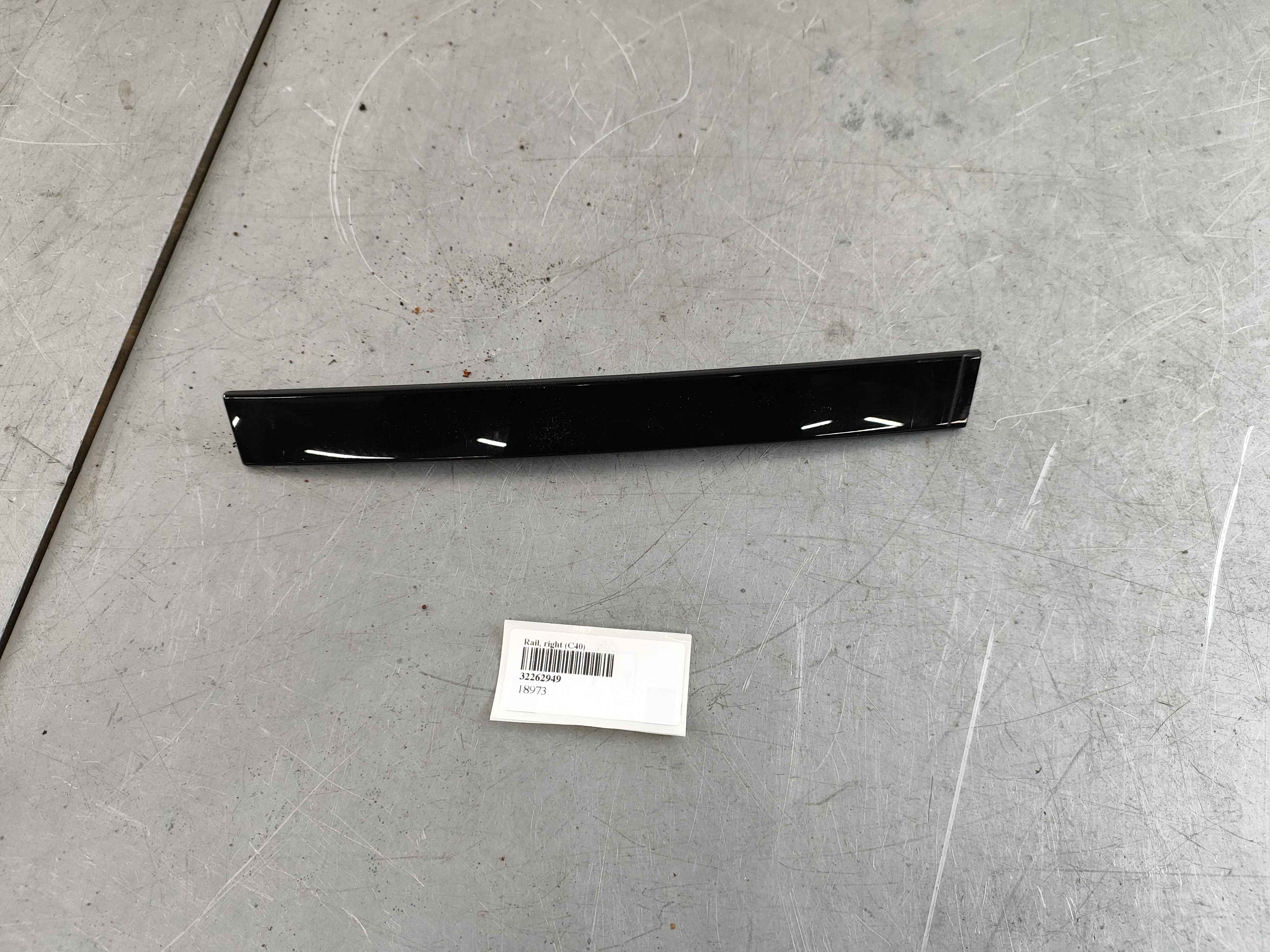 Rail, right (C40)