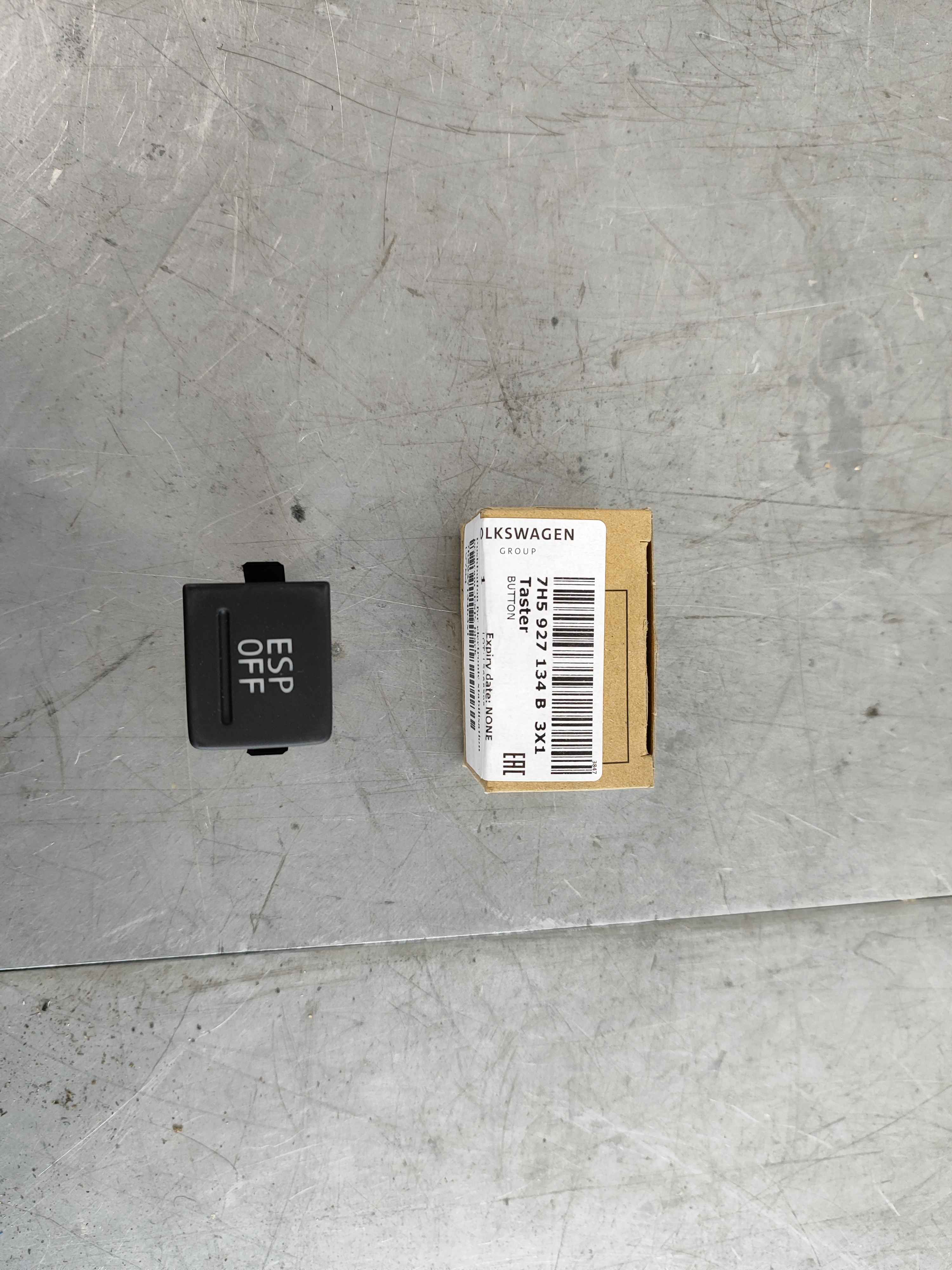 Pushbutton for electronic stabilisation program -ESP- black